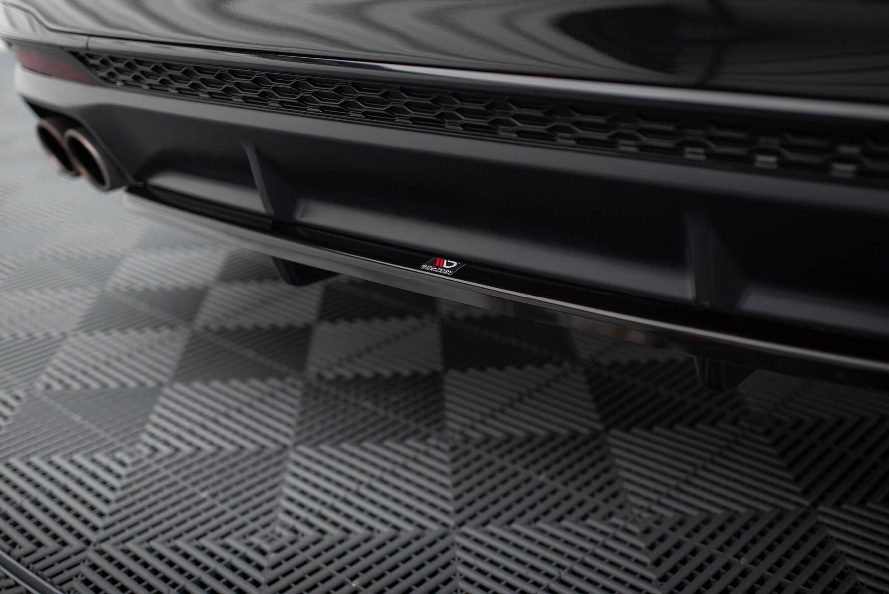 Mittlerer Cup Diffusor DTM Look Heck Ansatz für Audi S4 B9 Facelift