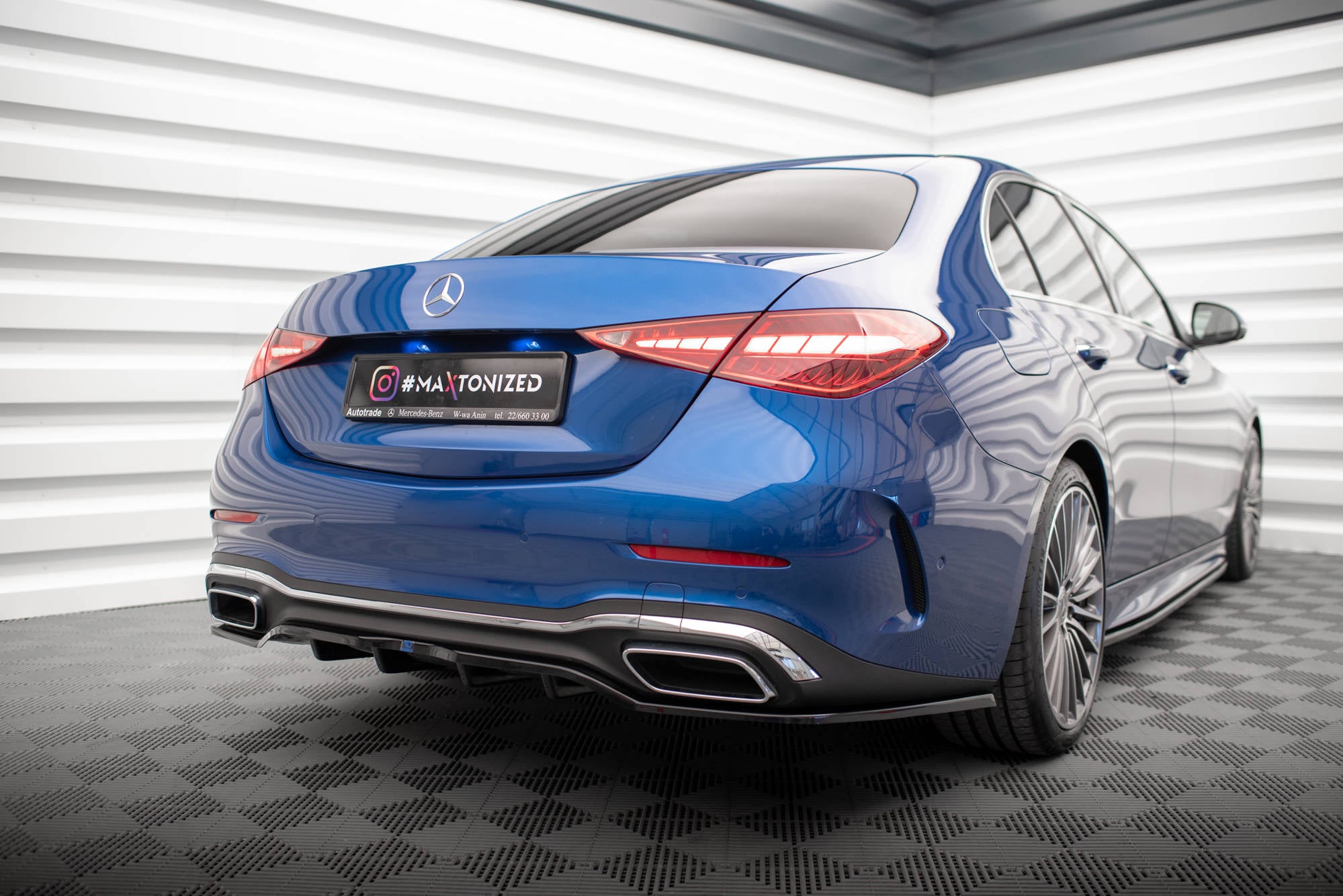 Mittlerer Cup Diffusor DTM Look Heck Ansatz für Mercedes-Benz C AMG-Line W206