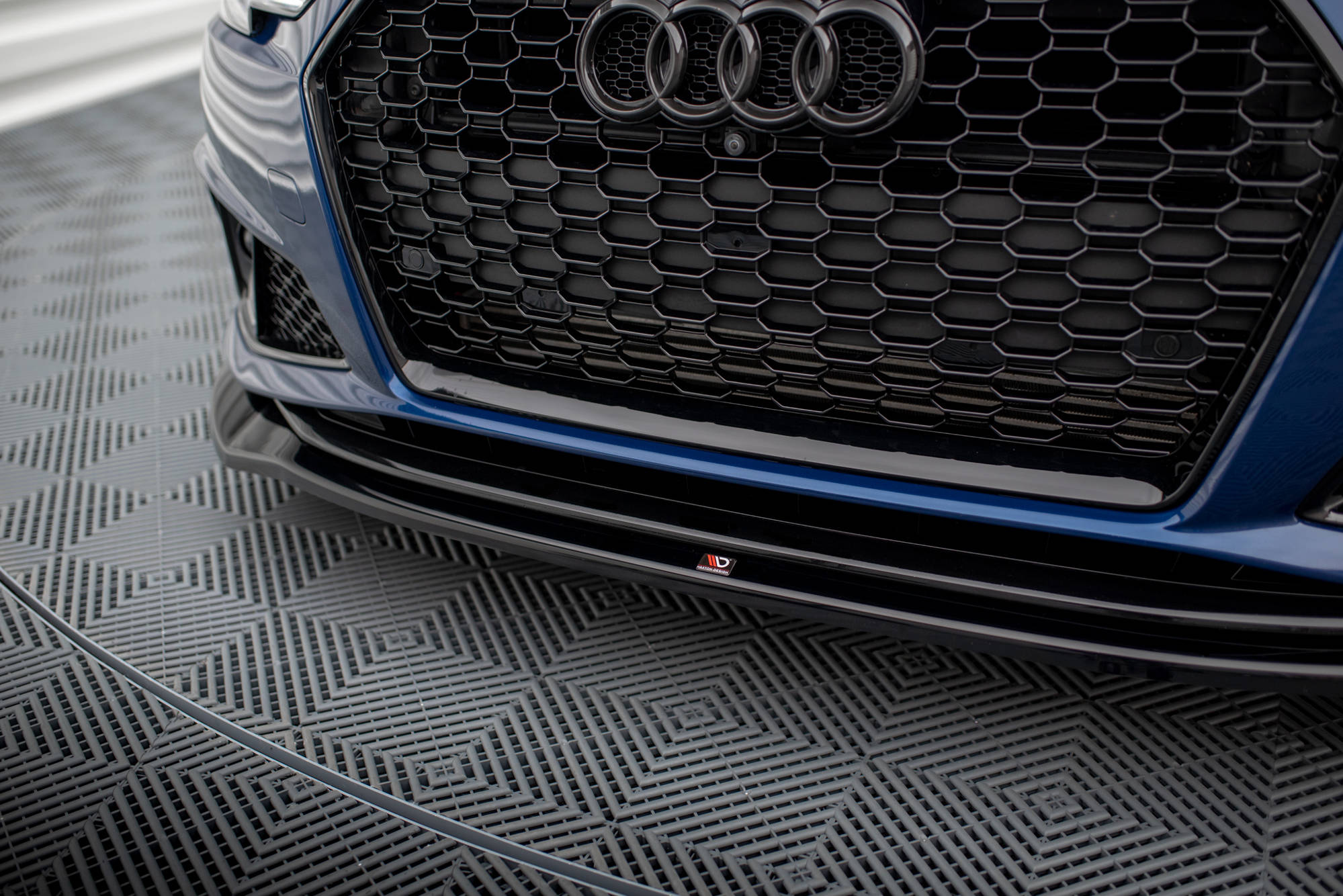 Frontlippe V2 für Audi A4 Competition B9