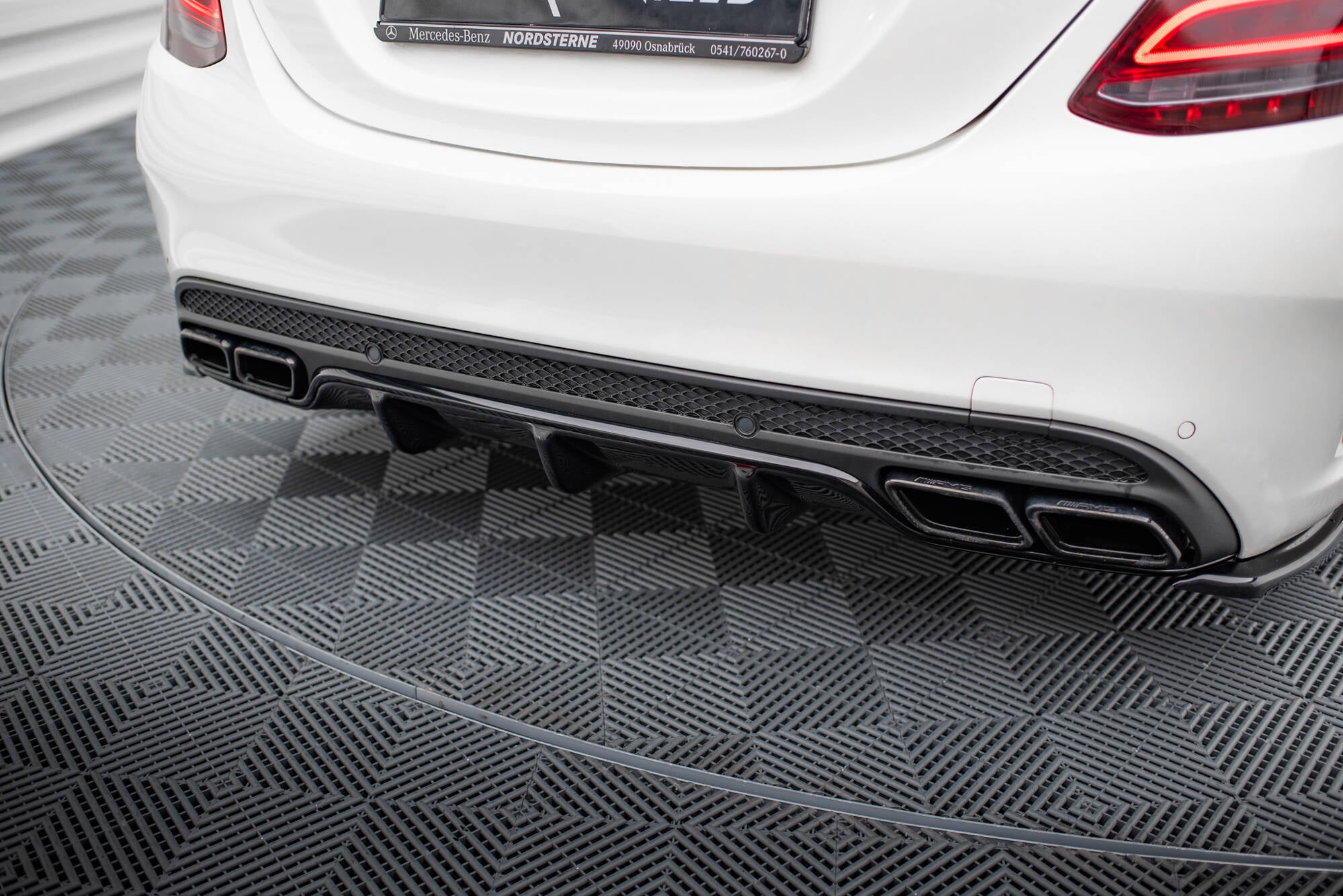 Diffusor Heck Ansatz für Mercedes C-Klasse Limousine / Kombi W205 / S205 63 AMG