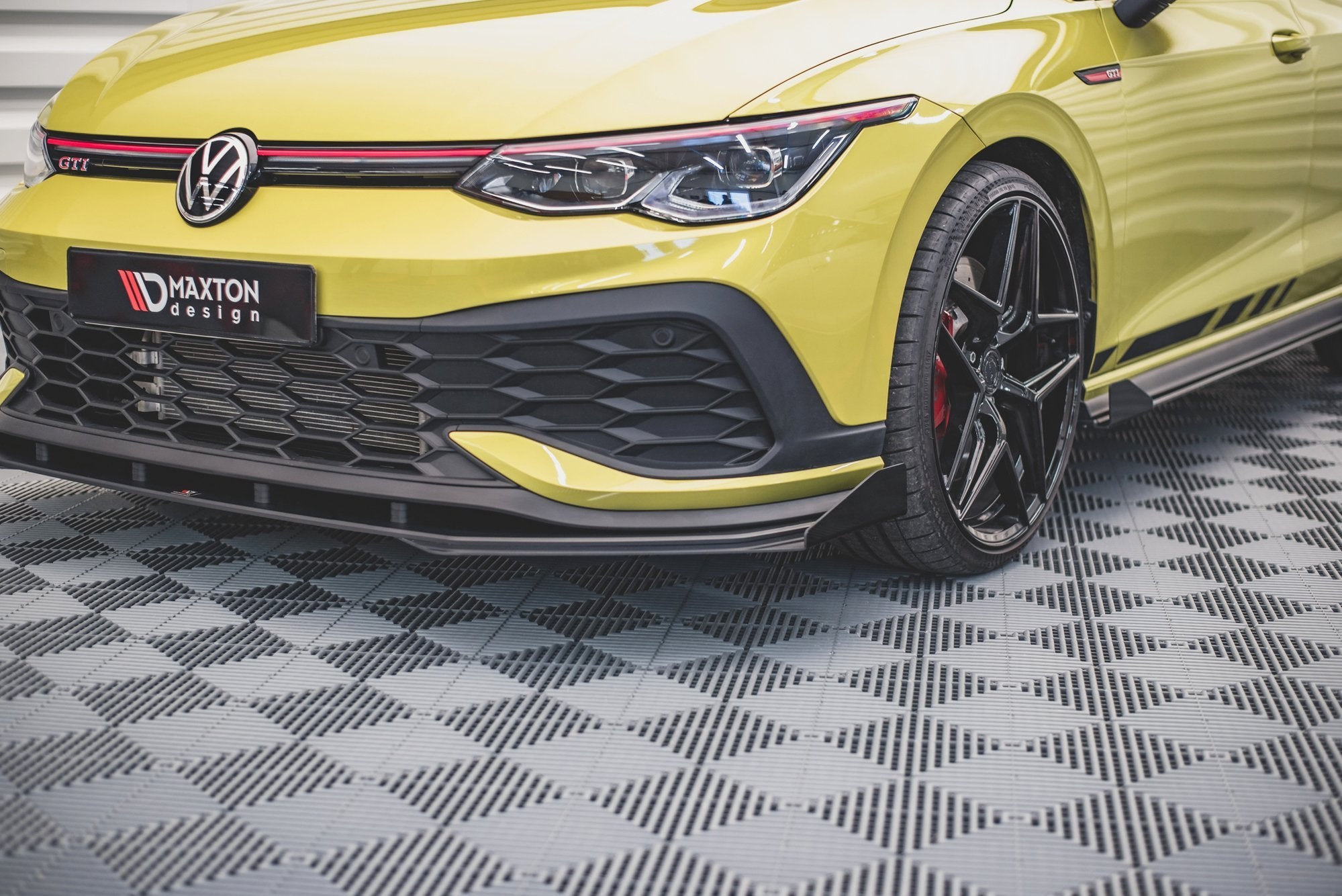Street Pro Frontlippe für +Flaps für Volkswagen Golf GTI Clubsport Mk8