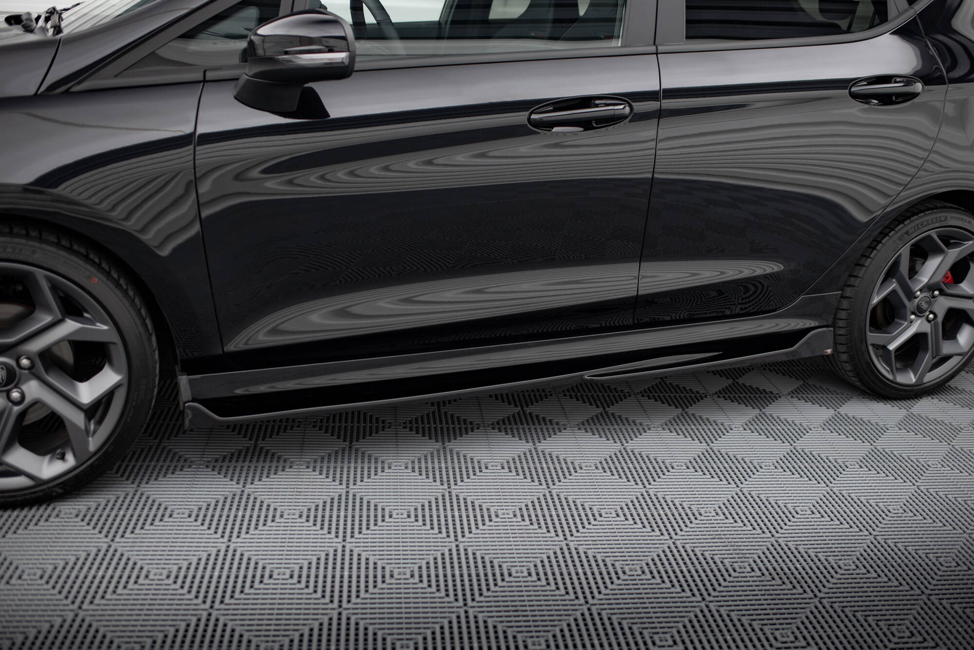 Seitenschweller V4 Ansatz für Ford Fiesta Mk8 ST / ST-Line