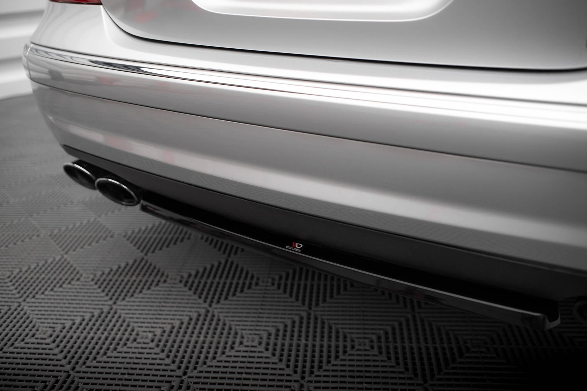 Diffusor für Mercedes-Benz E 55 AMG W211