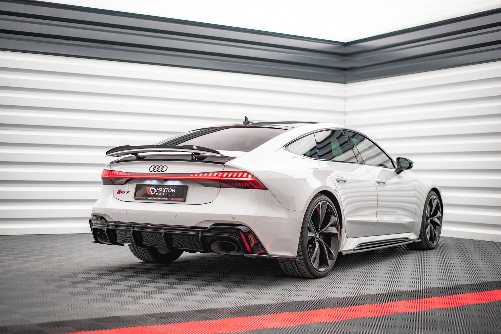 Diffusor Heck Ansatz für Audi RS7 C8 (mit AHK)