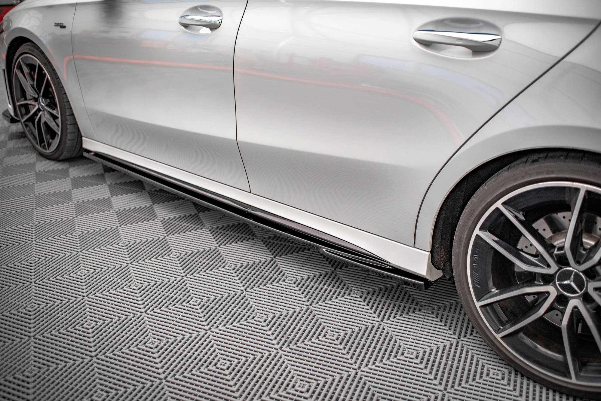 Seitenschweller V2 Ansatz für Mercedes A35 AMG / AMG-Line W177