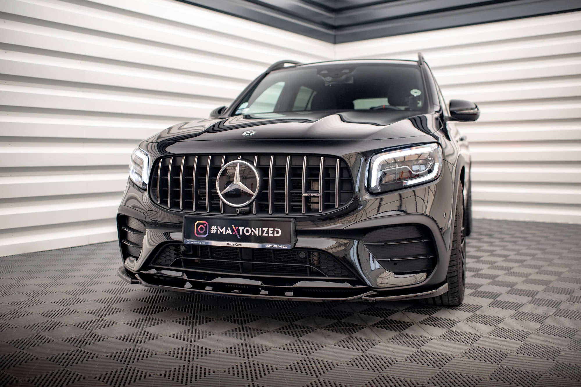 Frontlippe V2 für Mercedes-AMG GLB 35 / AMG-Line X247
