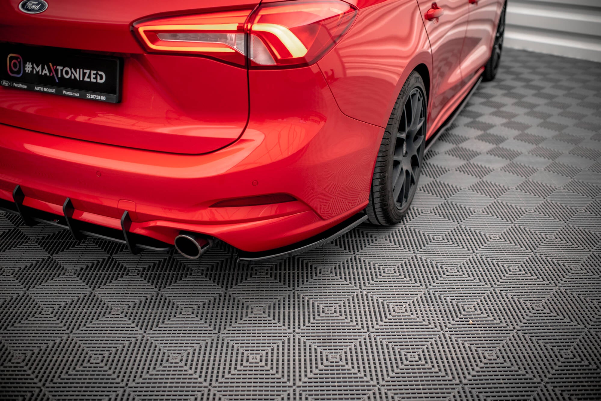 Heck Ansatz Flaps Diffusor V5 für Ford Focus Kombi ST Mk4