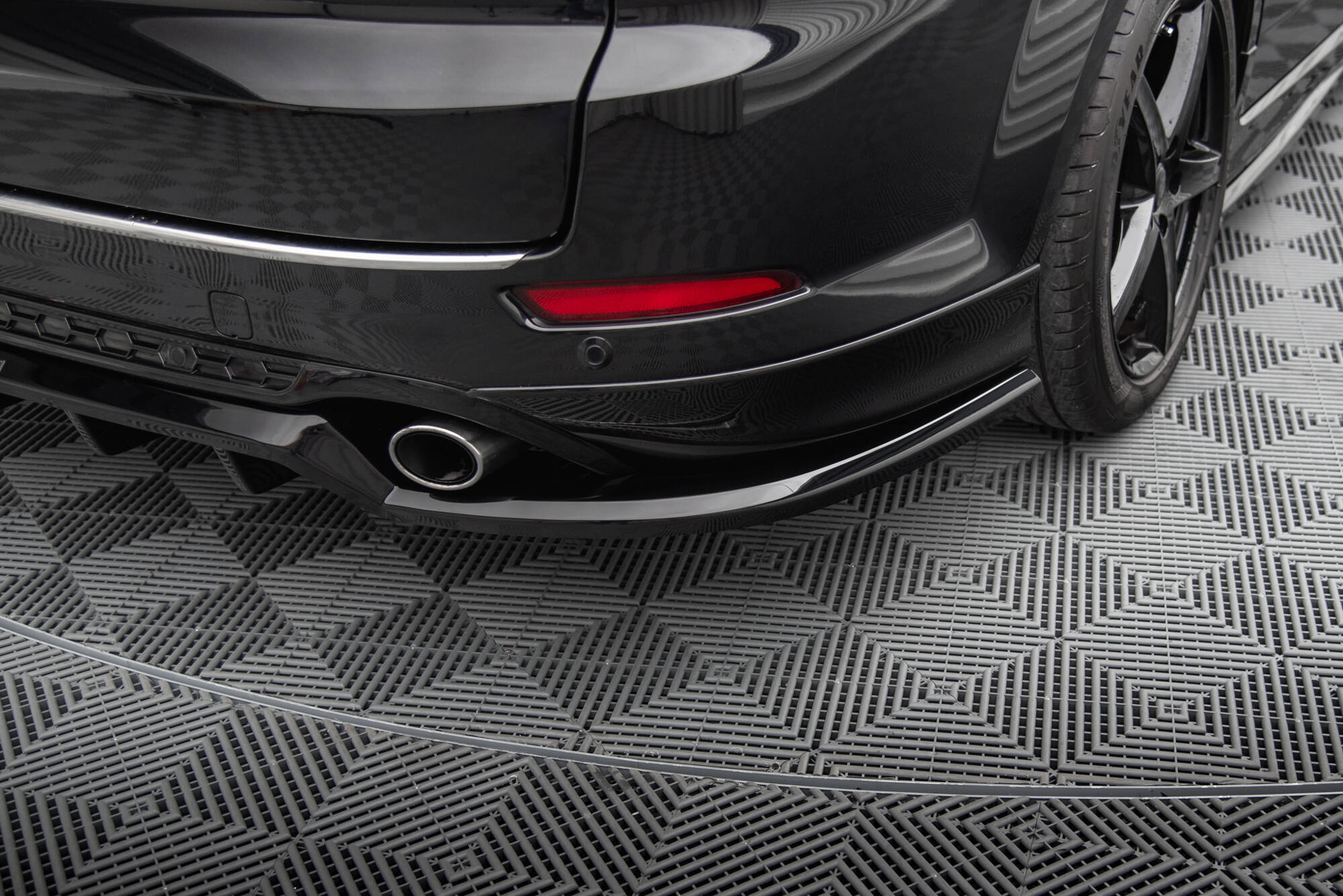 Mittlerer Cup Diffusor DTM Look Heck Ansatz für Ford Mondeo ST-Line Kombi Mk4 Facelift