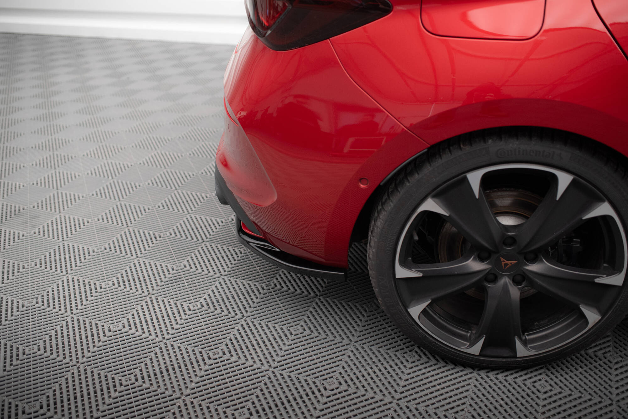 Heck Ansatz Flaps Diffusor V1 für Cupra Leon Hatchback Mk1