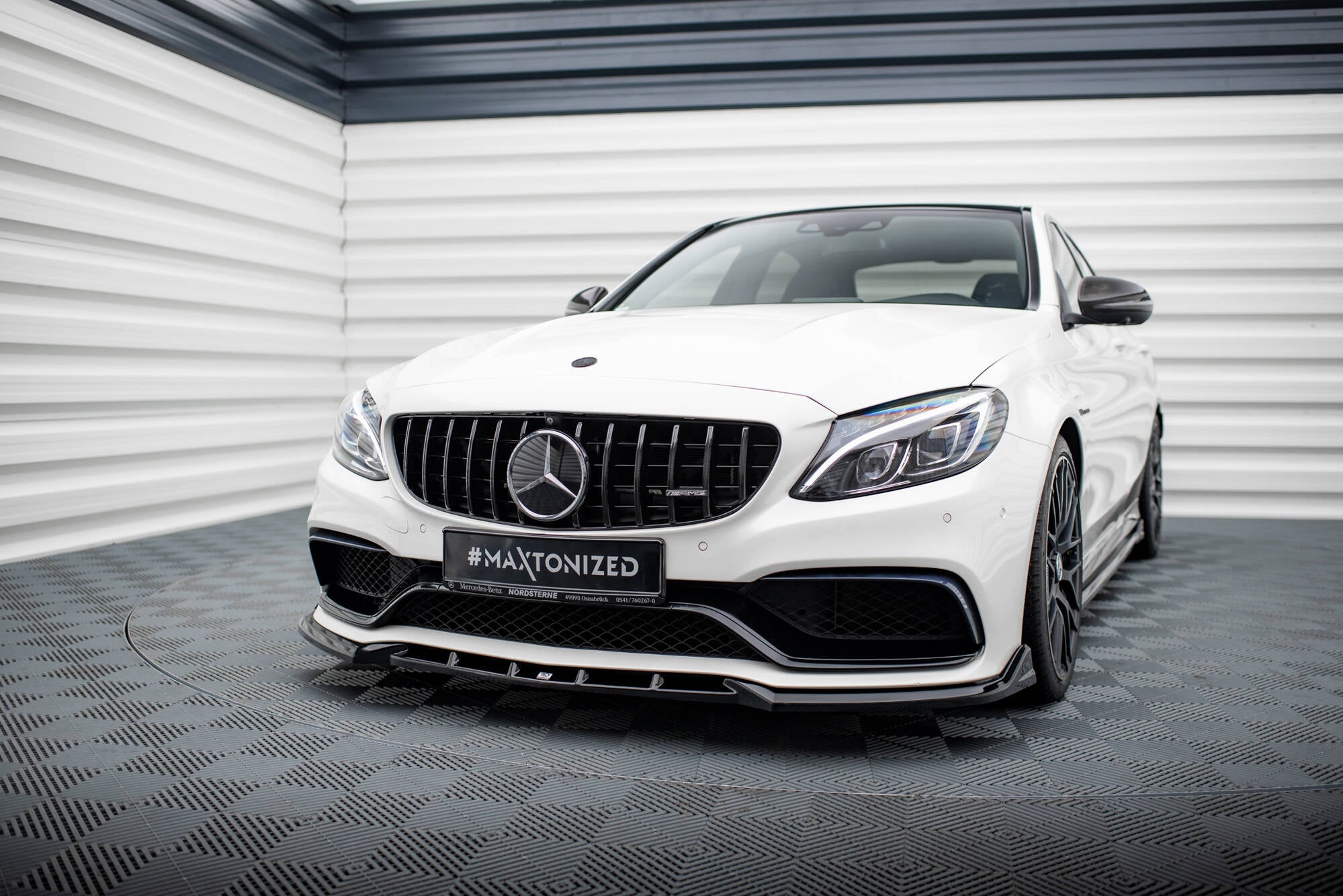 Frontlippe V2 für Mercedes-AMG C63 Limousine / Kombi W205 / S205