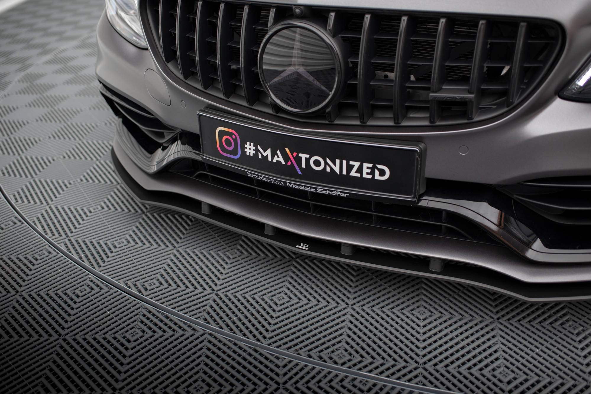 Street Pro Frontlippe für für Mercedes-AMG C63 Limousine / Kombi W205 Facelift