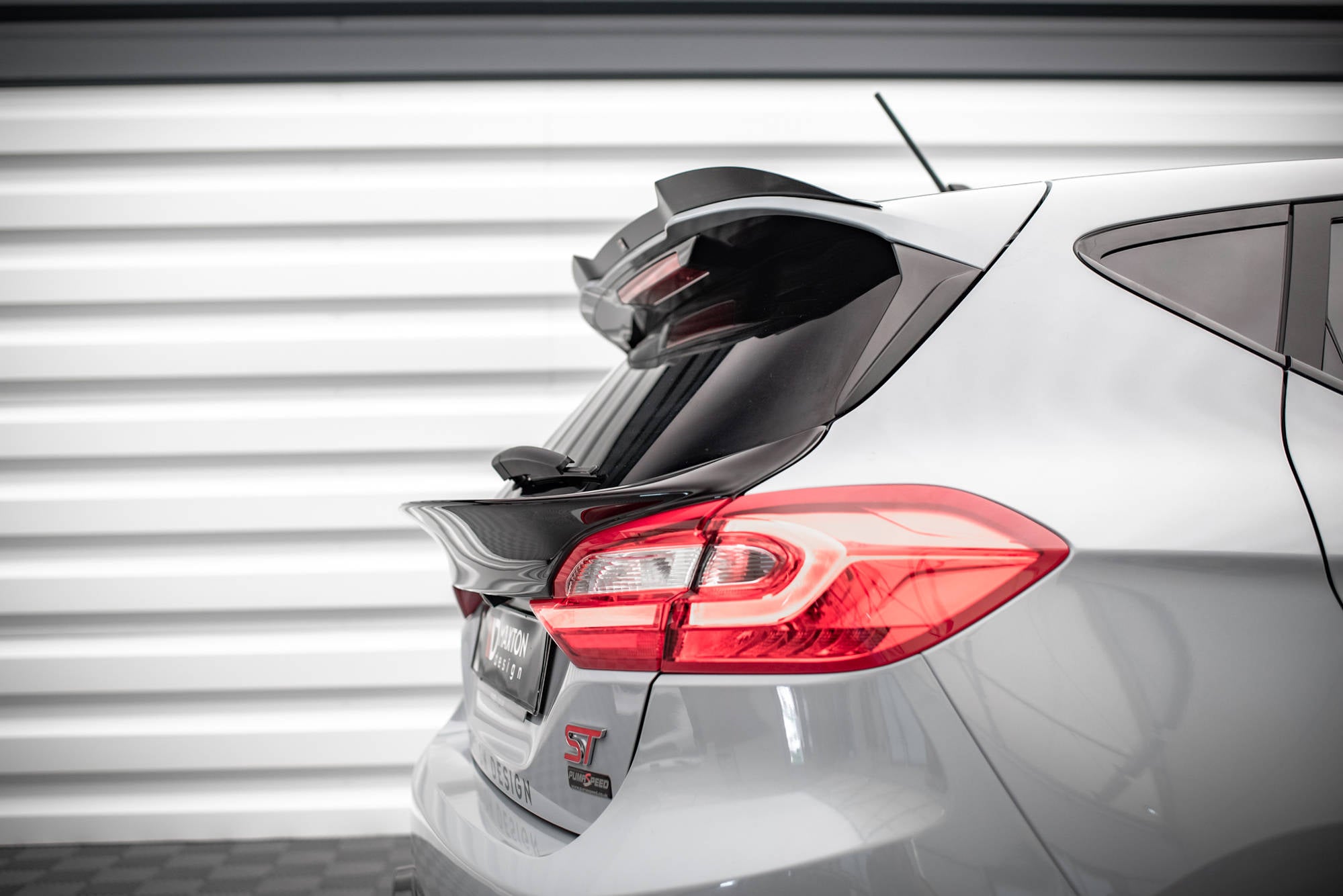 Heckscheiben Spoiler für Ford Fiesta Standard/ ST-Line/ ST
