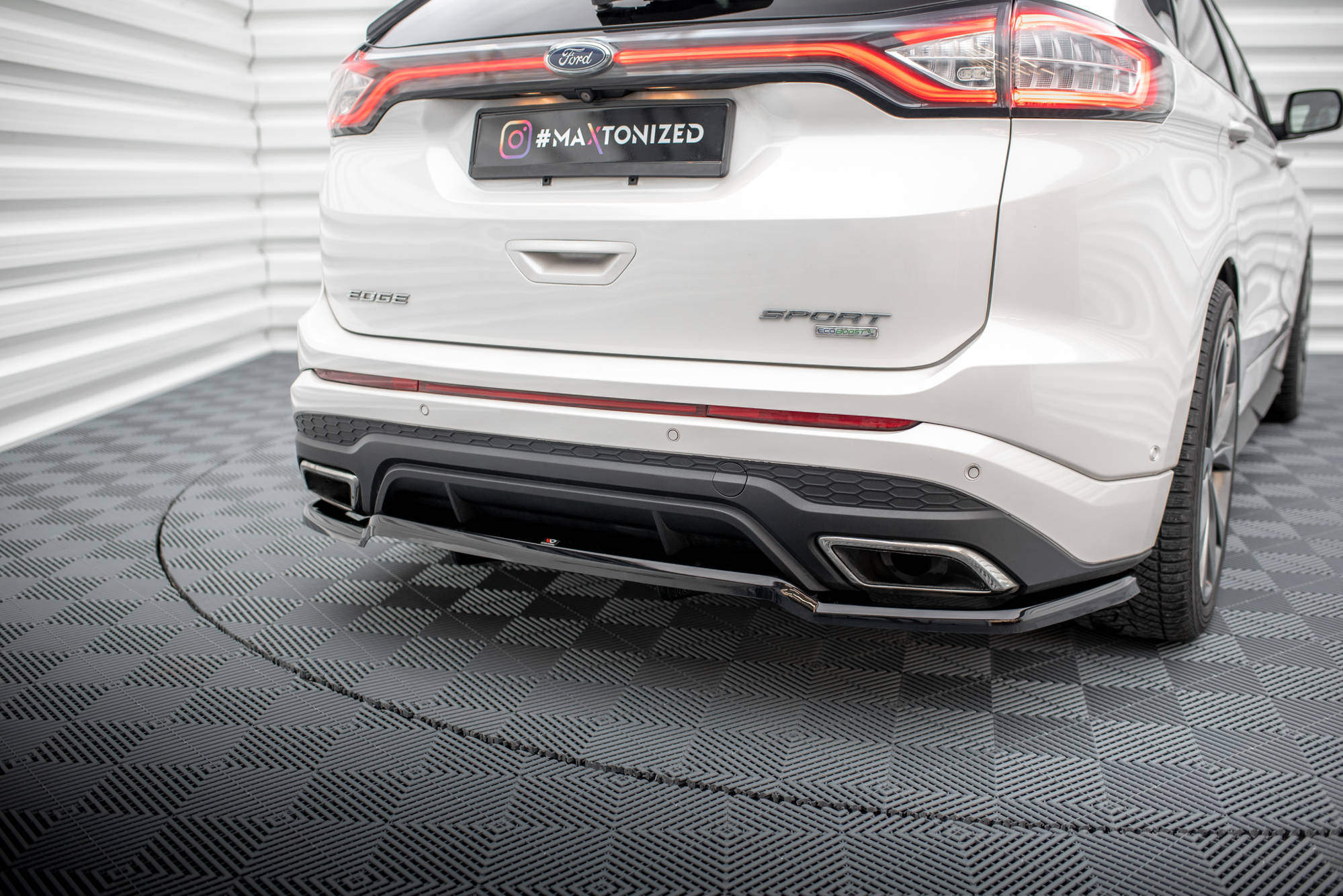 Mittlerer Cup Diffusor DTM Look Heck Ansatz für Ford Edge Sport Mk2