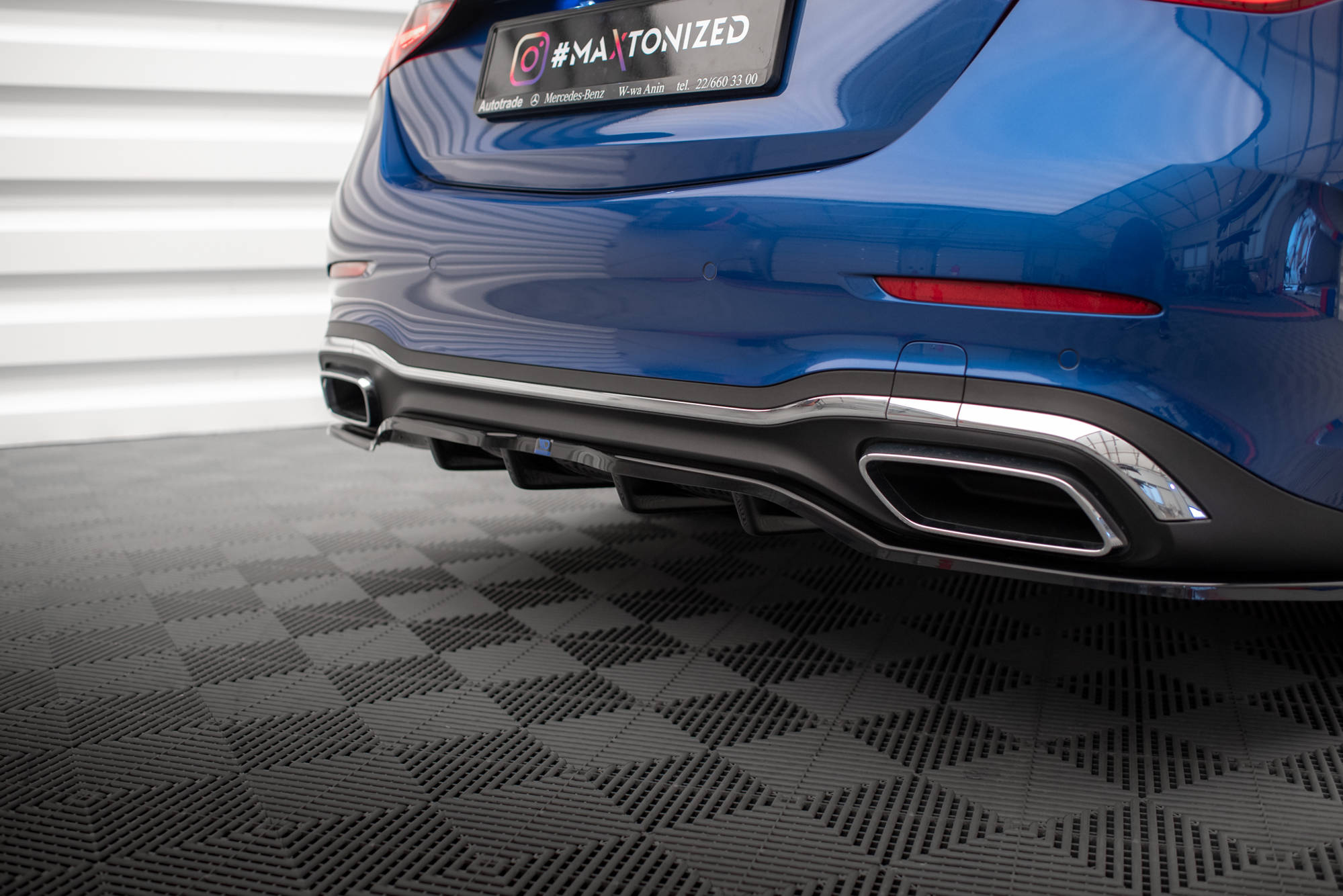 Mittlerer Cup Diffusor DTM Look Heck Ansatz für Mercedes-Benz C AMG-Line W206