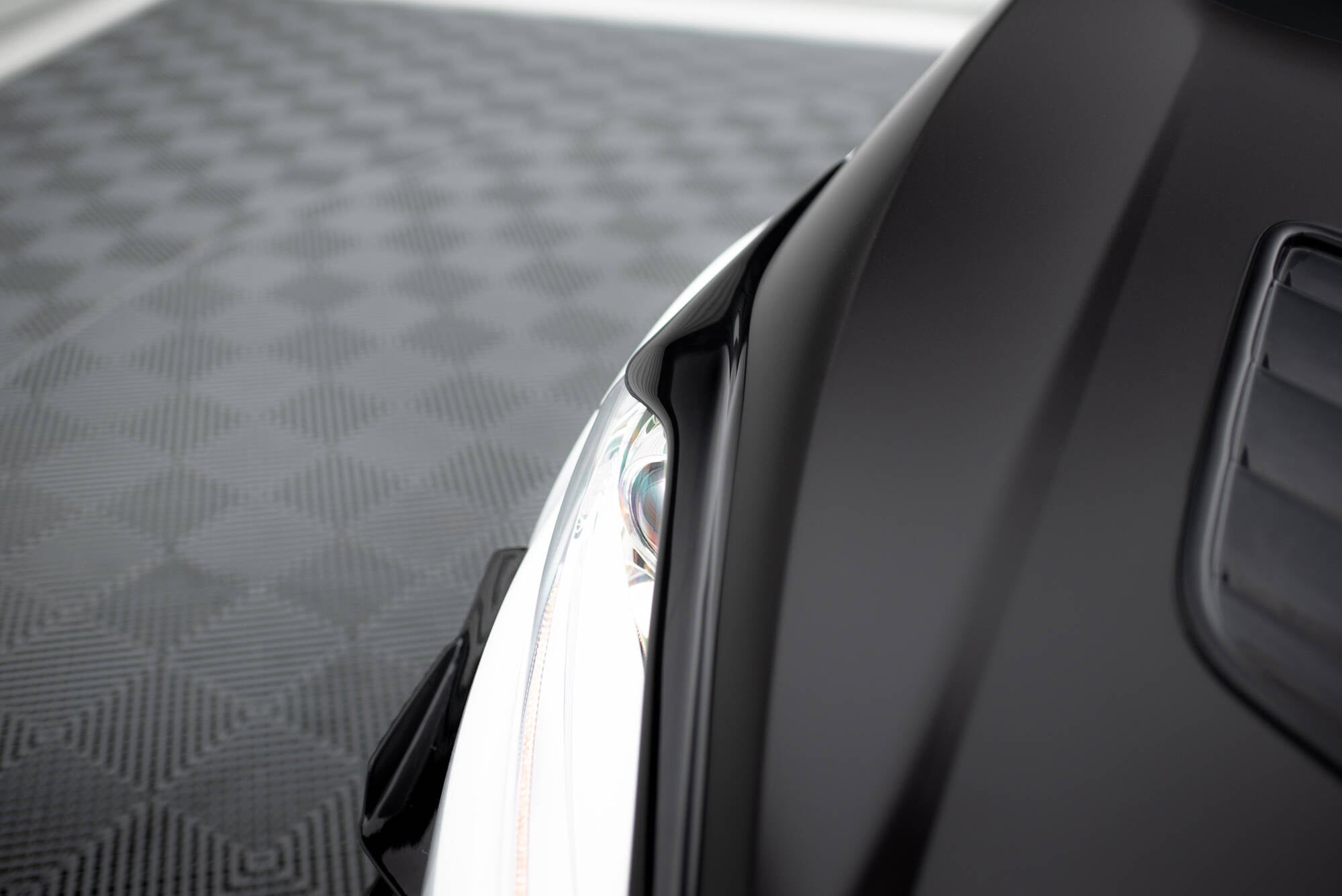 Scheinwerfer Blenden Böser Blick V.2 für Ford Fiesta ST / ST-Line / Standard Mk7 FL