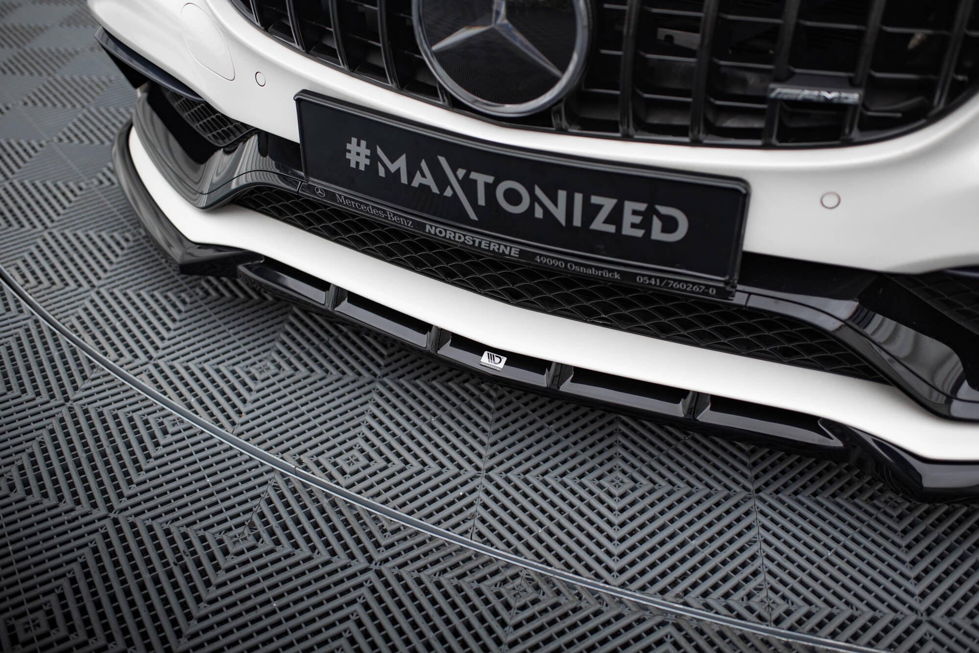Frontlippe V2 für Mercedes-AMG C63 Limousine / Kombi W205 / S205
