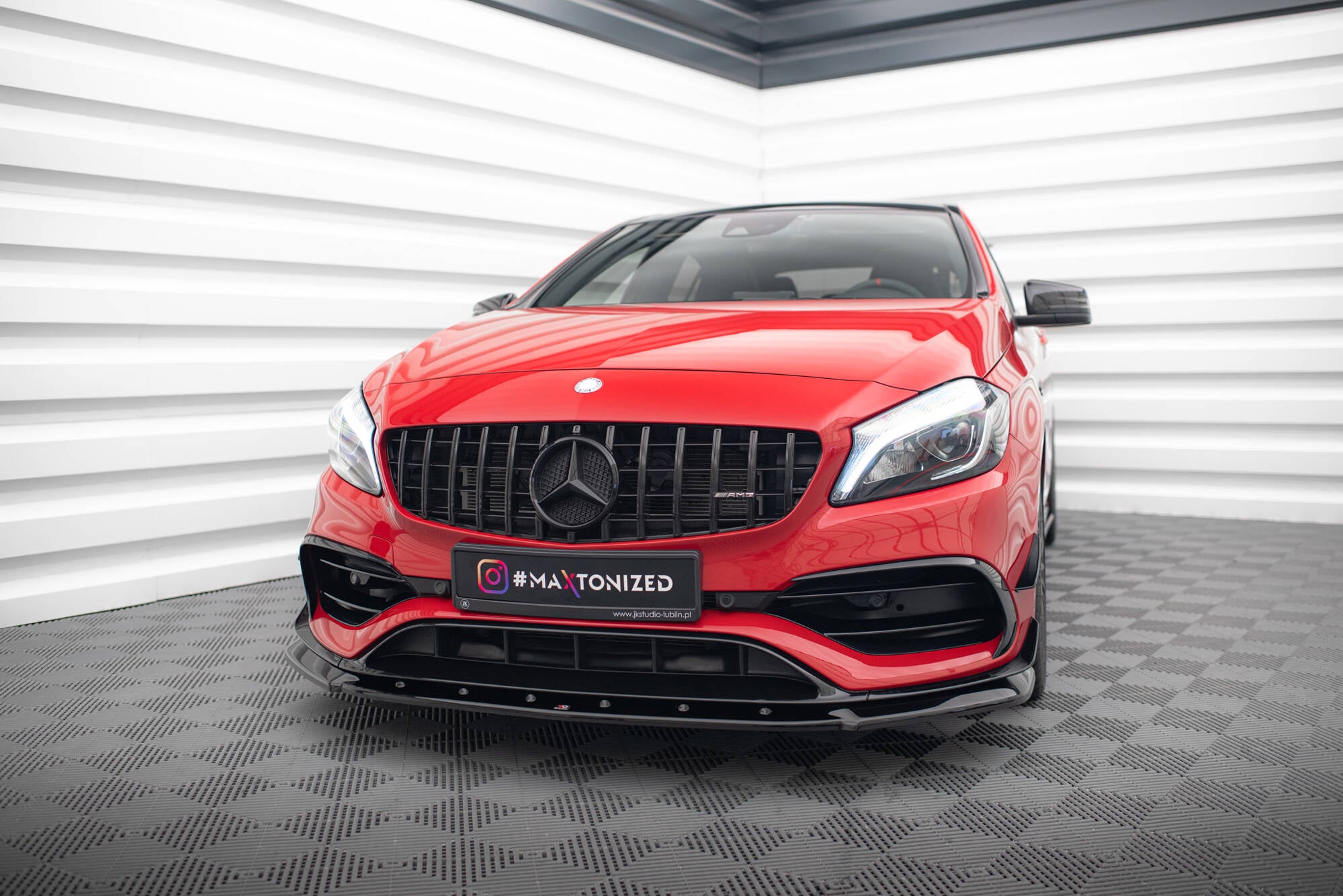 Frontlippe V1 für Mercedes-Benz A45 Aero W176 Facelift