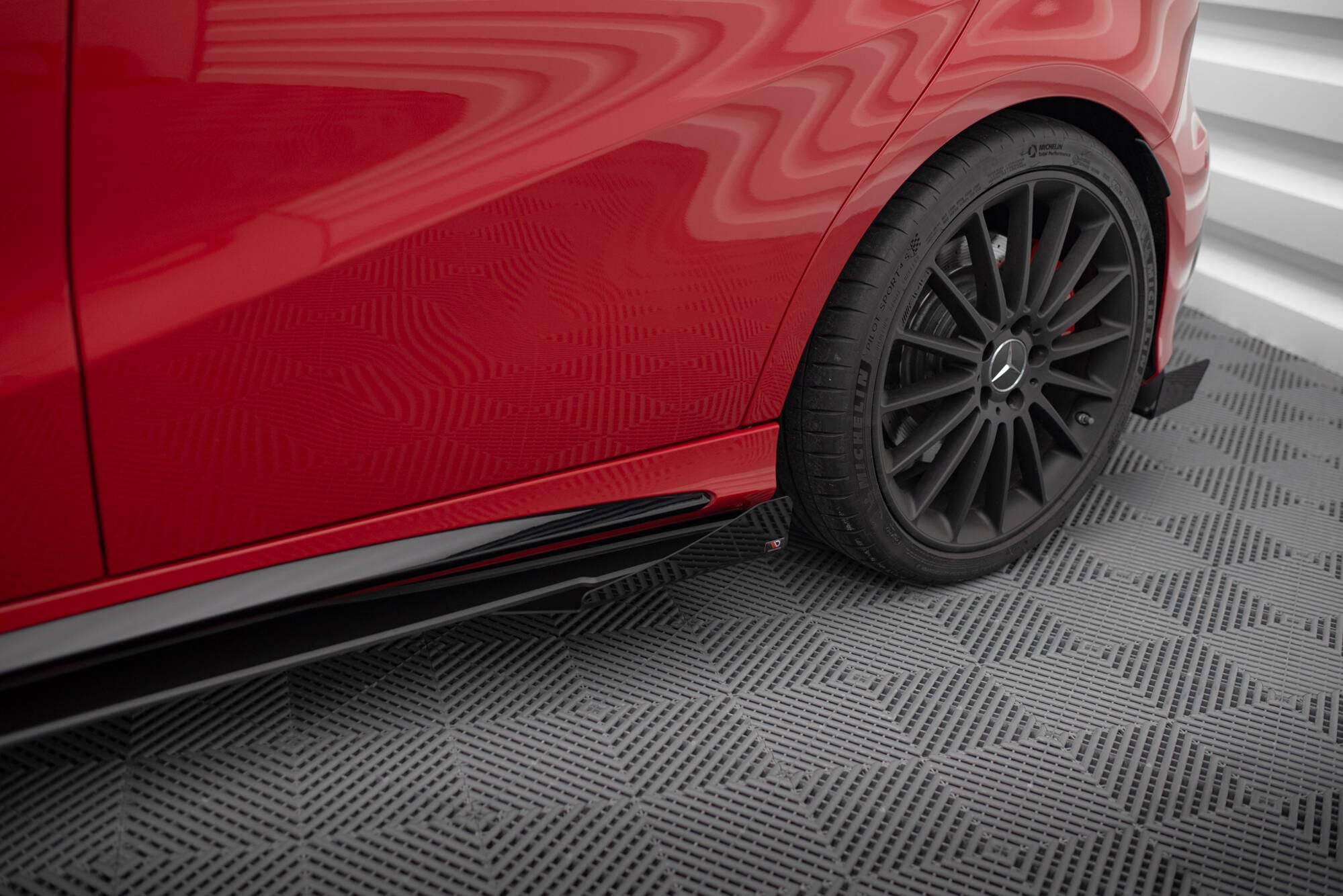 Side Flaps für Mercedes-Benz A 45 AMG W176 Facelift