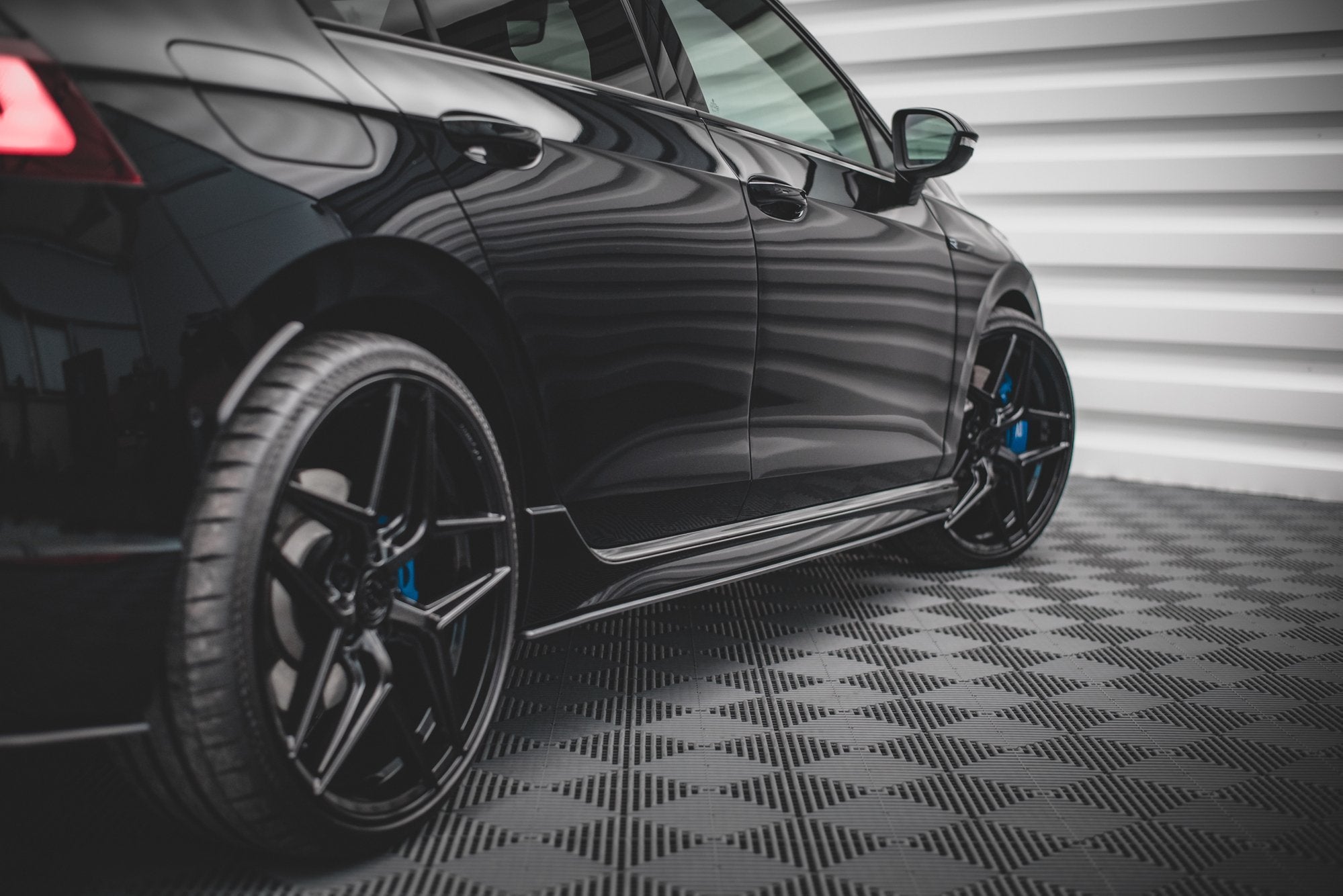 Street Pro Seitenschweller Ansatz für VW Golf R Mk8 Facelift