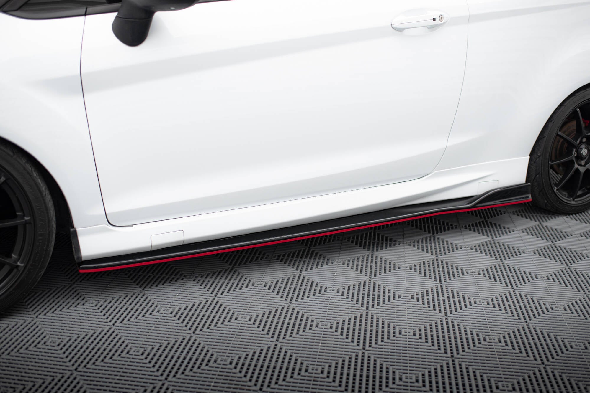 Seitenschweller V3 Ansatz für für Ford Fiesta ST / ST-Line Mk7