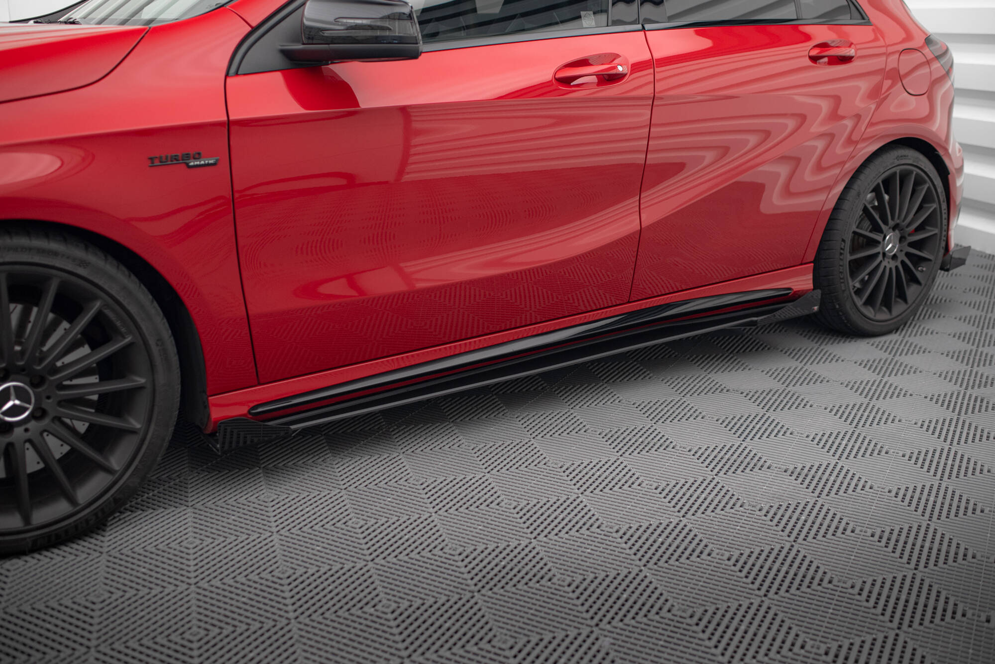 Side Flaps für Mercedes-Benz A 45 AMG W176 Facelift