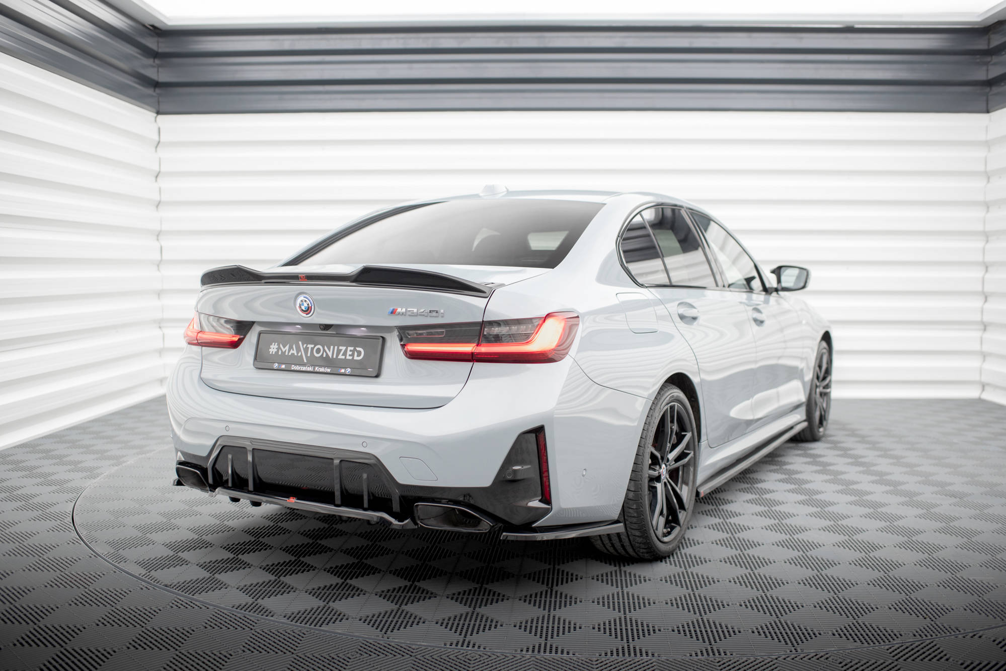 Mittlerer Cup Diffusor V1 DTM Look Heck Ansatz für BMW M340i G20 / G21 Facelift
