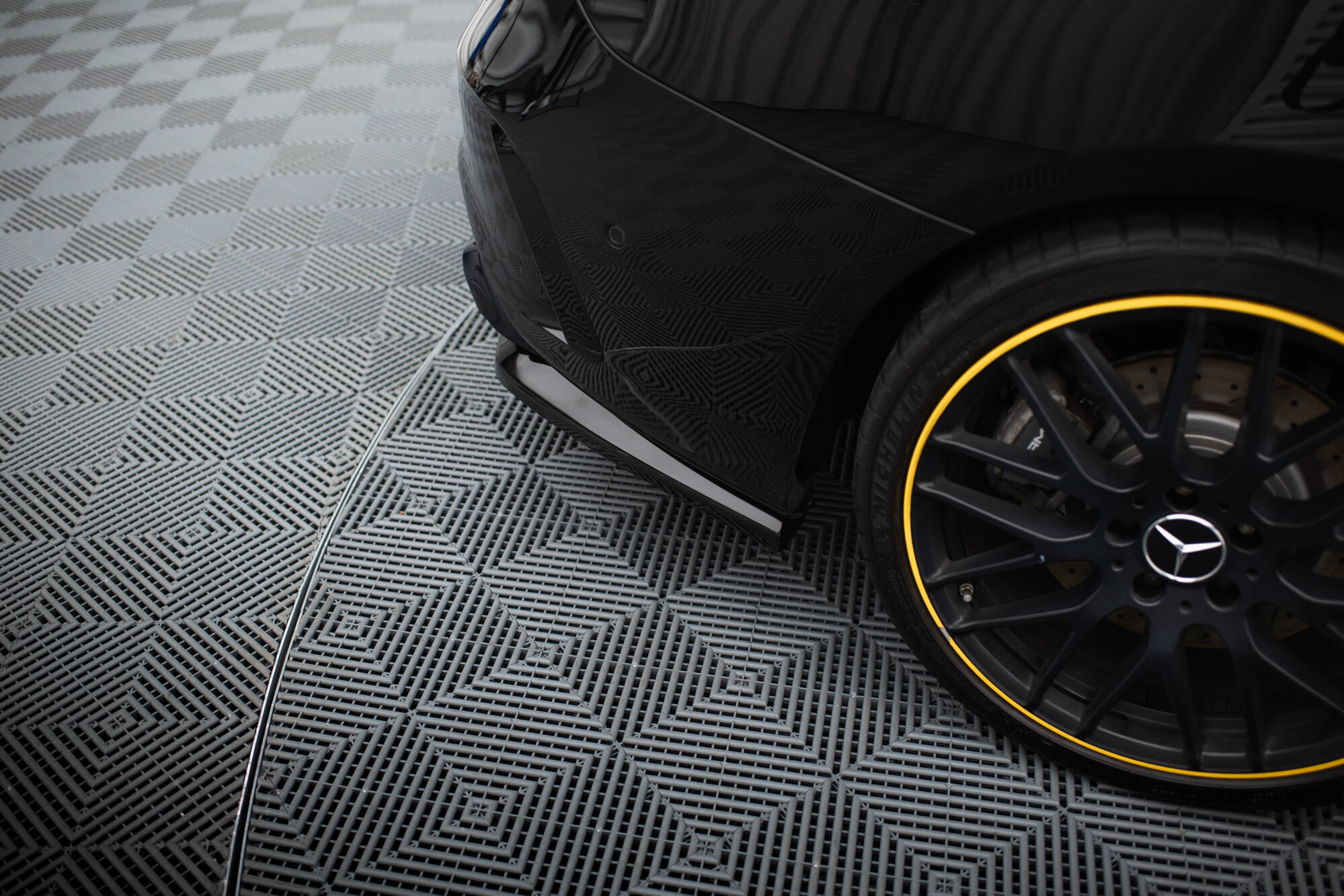 Mittlerer Cup Diffusor DTM Look Heck Ansatz für Mercedes-AMG CLA 45 C117 Facelift