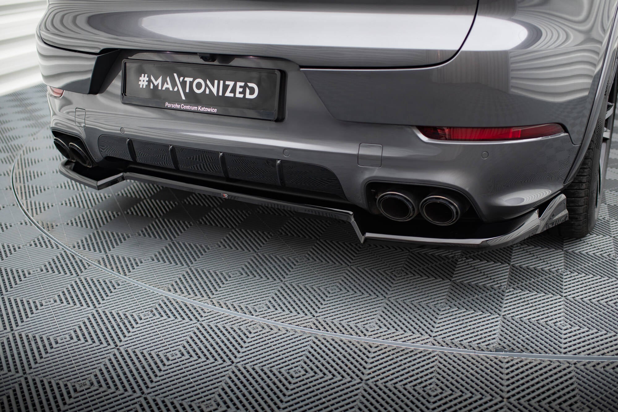 Diffusor für Porsche Cayenne SUV / Coupe Mk3 Facelift
