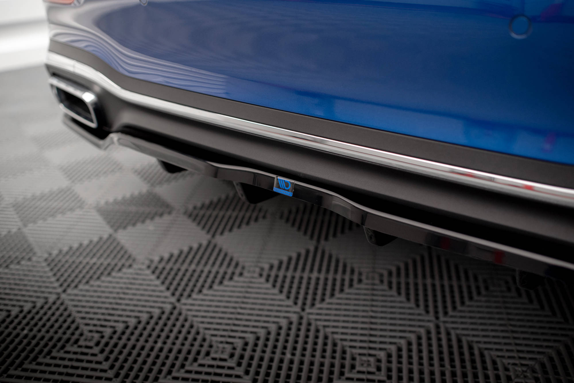 Mittlerer Cup Diffusor DTM Look Heck Ansatz für Mercedes-Benz C AMG-Line W206