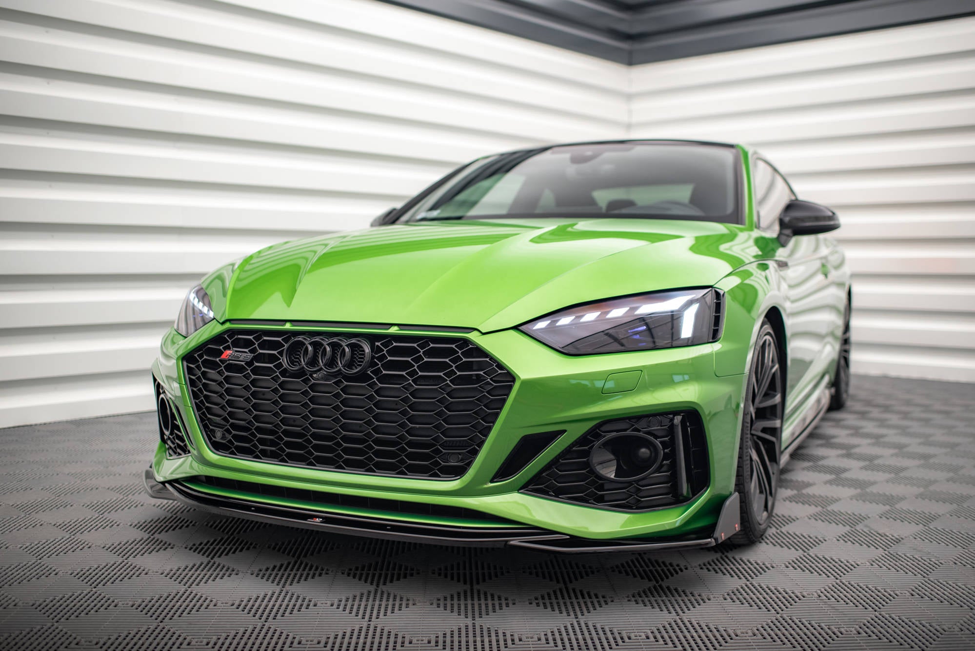 Frontlippe V1 + Flaps für Audi RS5 F5 Facelift