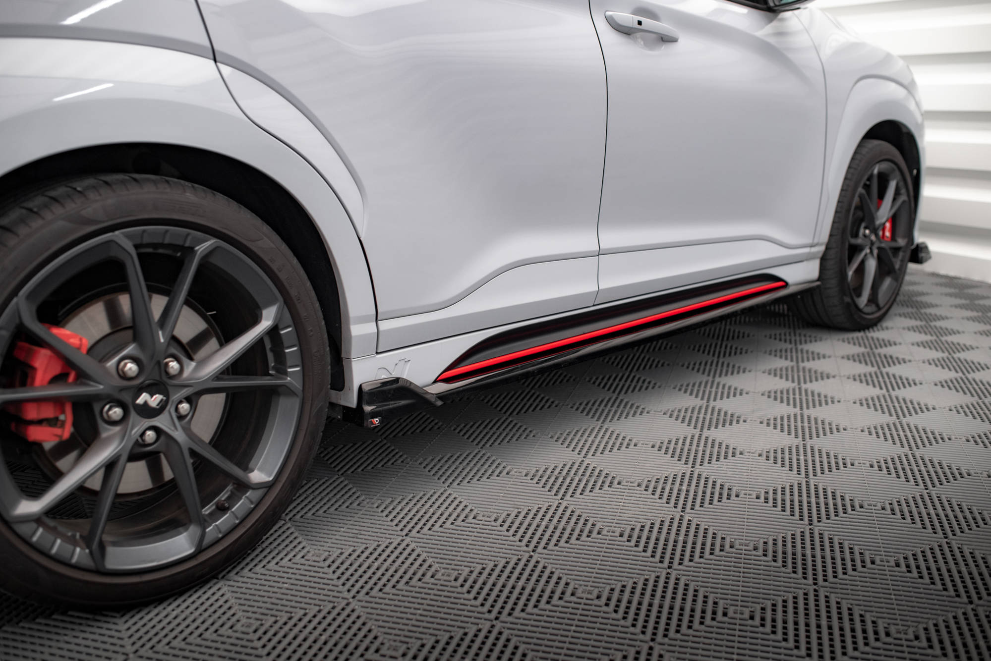 Seitenschweller V2 Ansatz für Hyundai Kona N Mk1