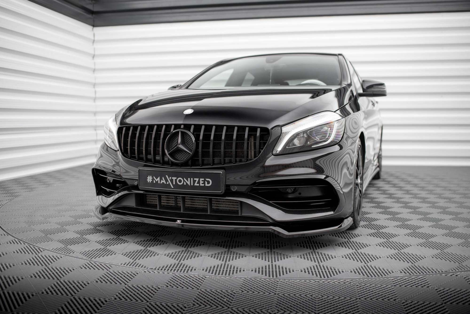 Frontlippe V1 für Mercedes-Benz A AMG-Line W176 Facelift
