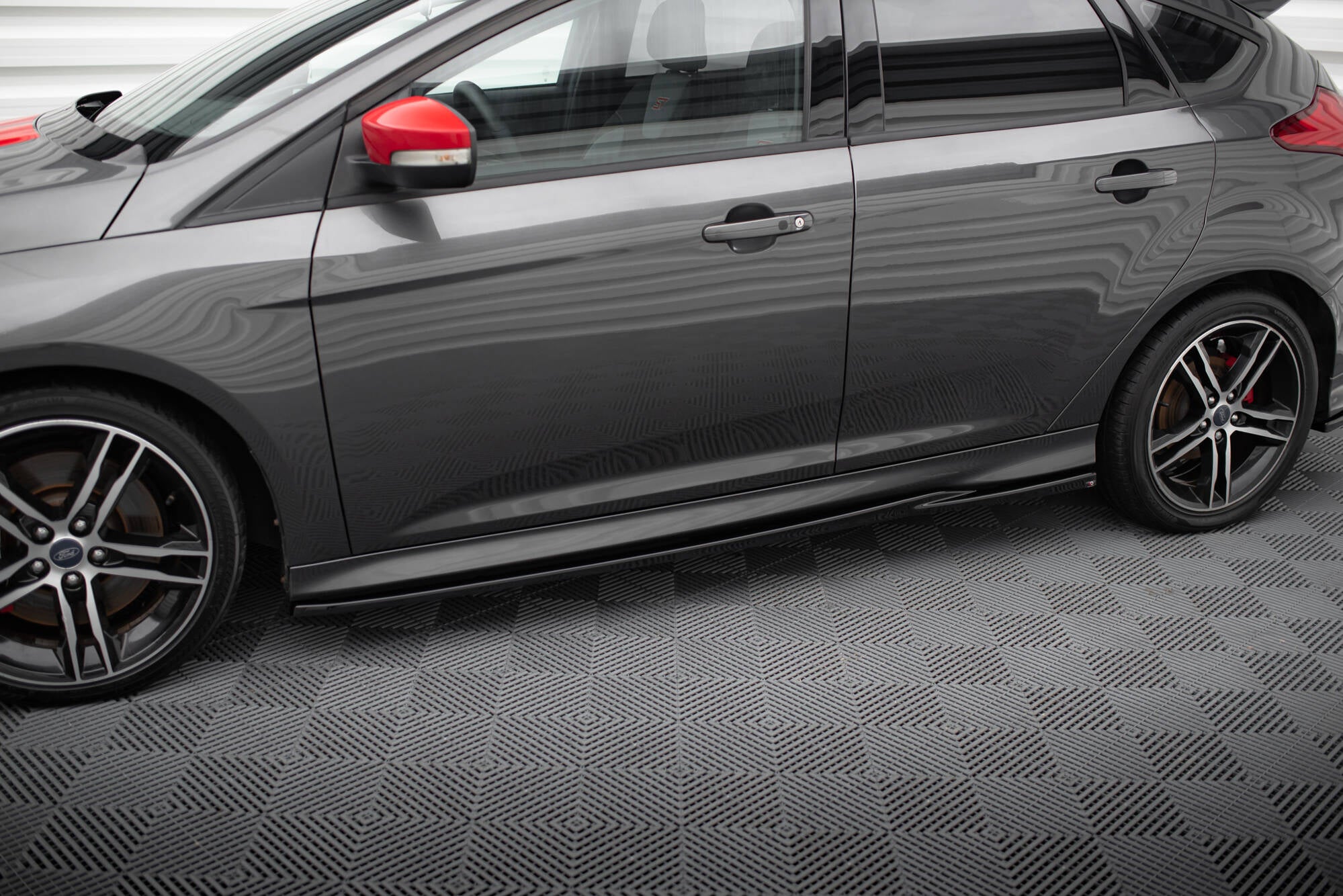 Seitenschweller V2 Ansatz für Ford Focus ST Mk3