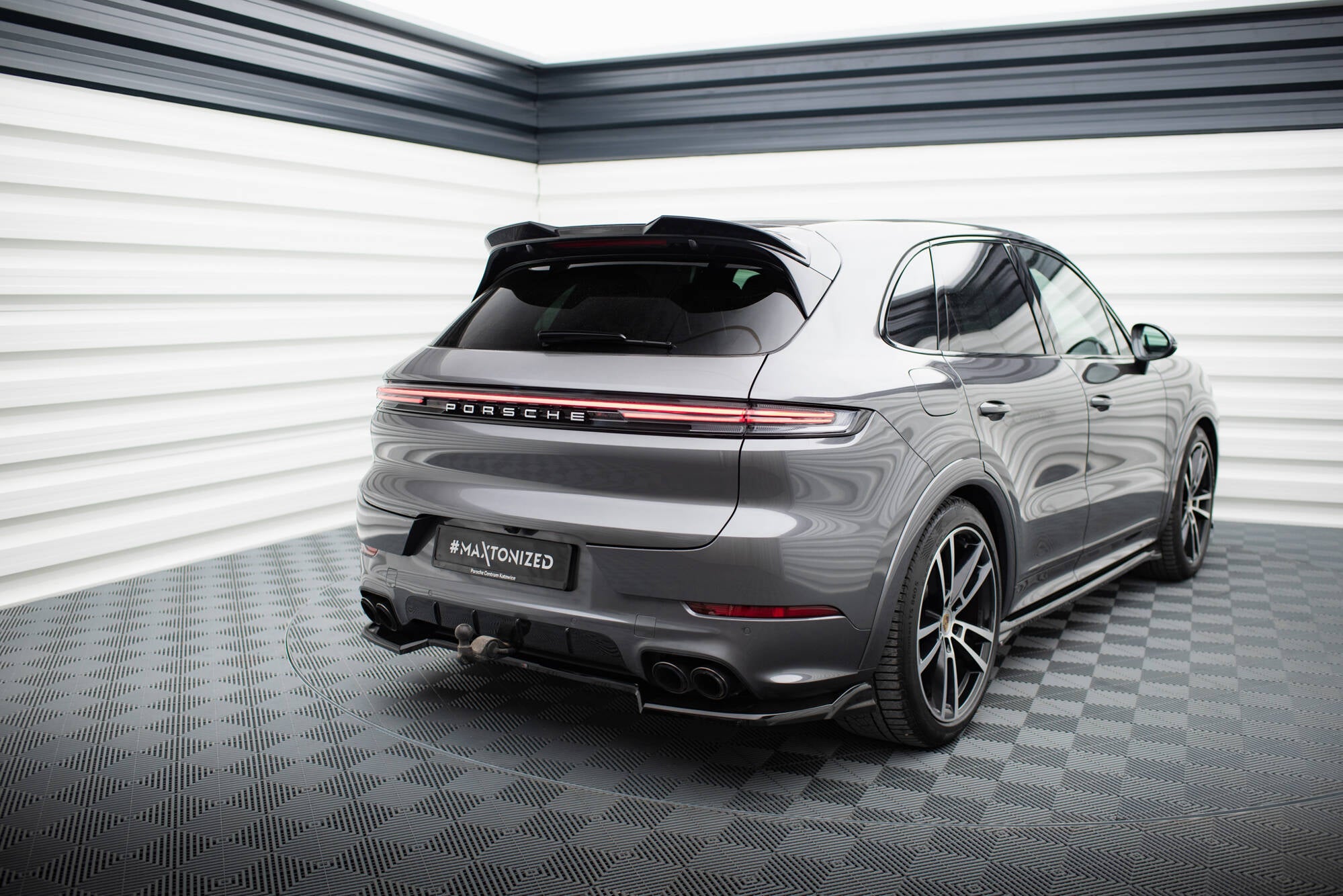 Diffusor für Porsche Cayenne SUV / Coupe Mk3 Facelift