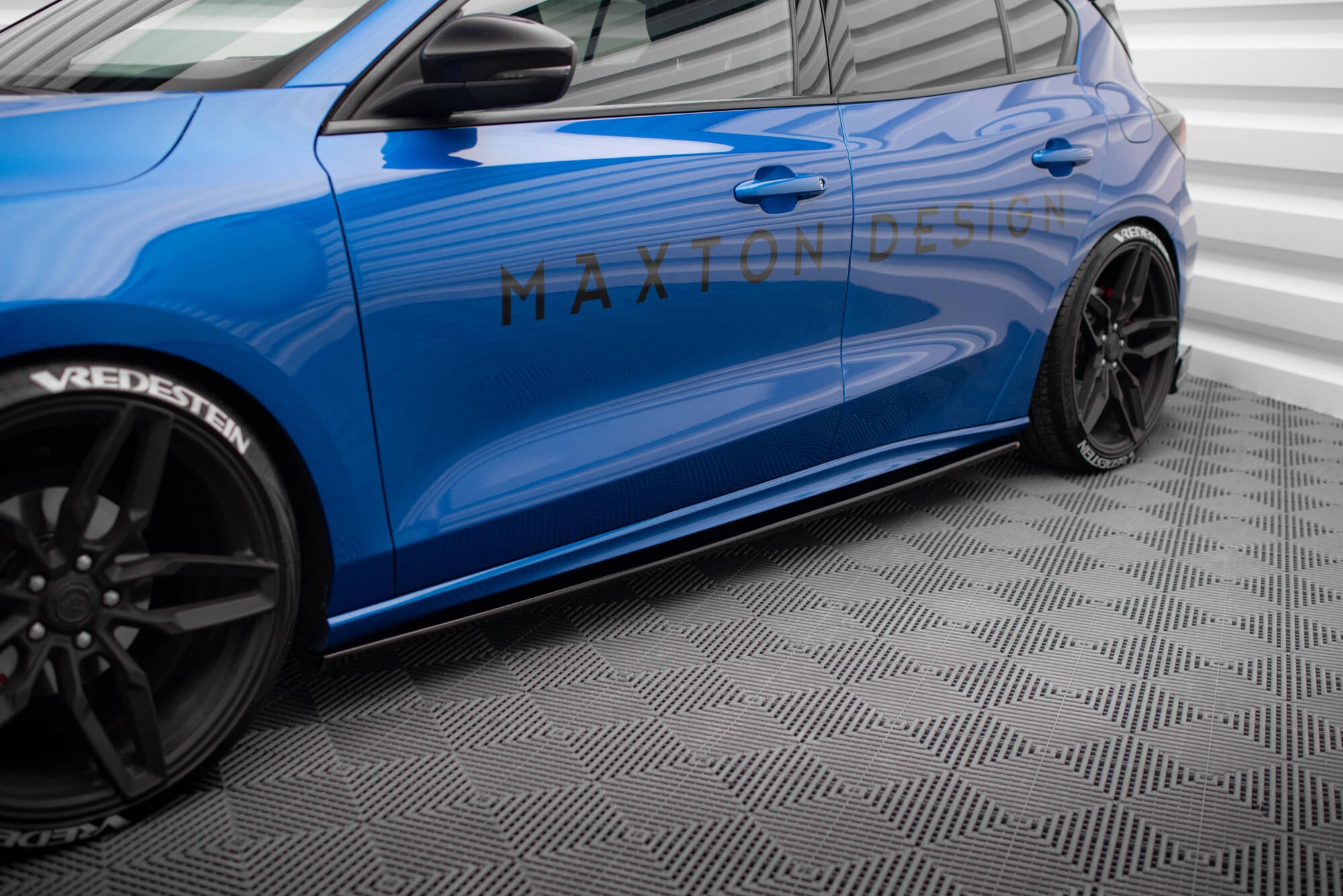 Seitenschweller V2 Ansatz für Ford Focus ST / ST-Line Mk4