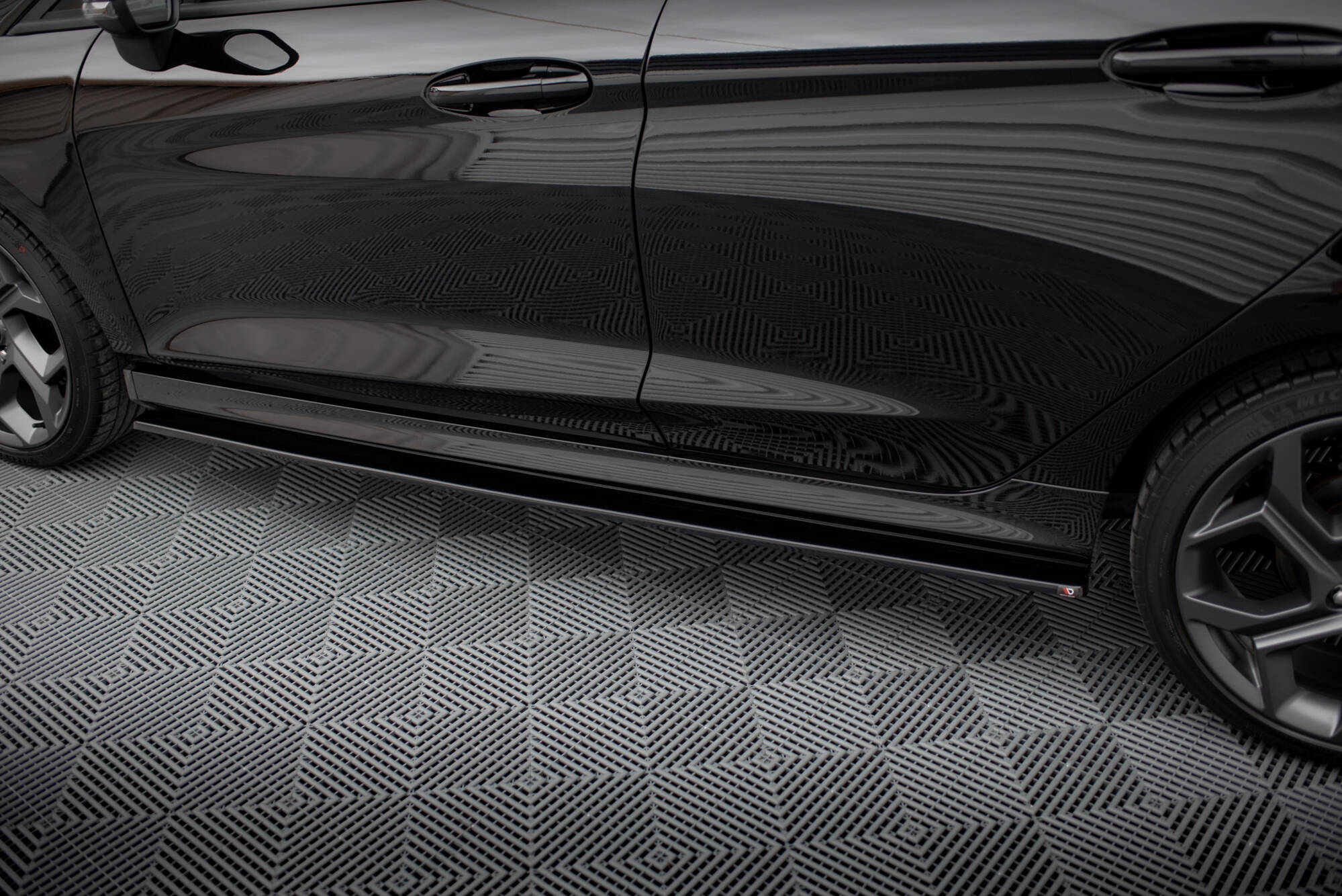 Seitenschweller V1 Ansatz für für Ford Fiesta Mk8 ST / ST-Line