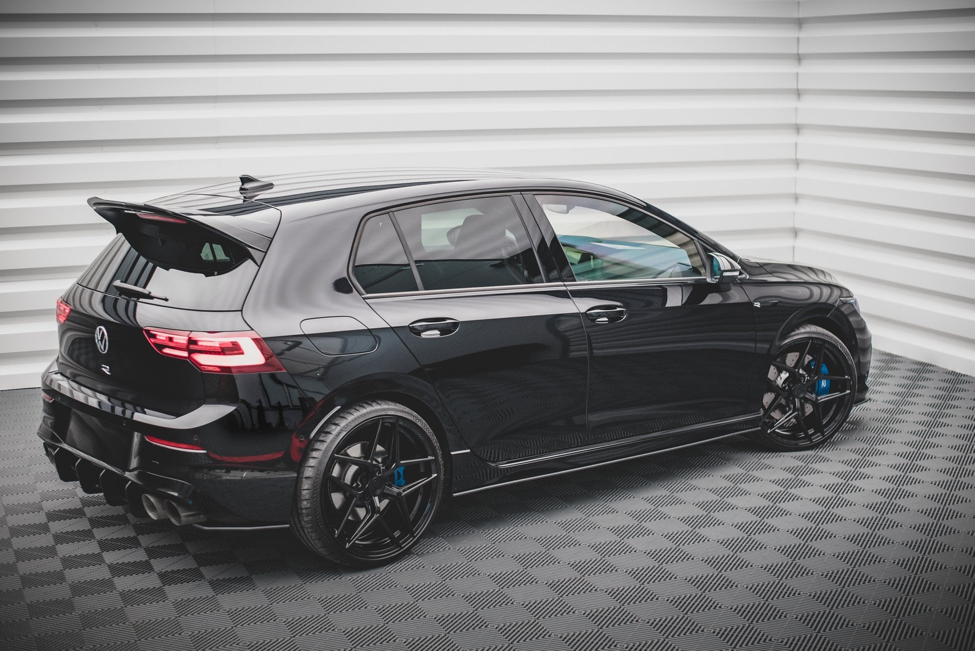 Street Pro Seitenschweller Ansatz für VW Golf R Mk8 Facelift