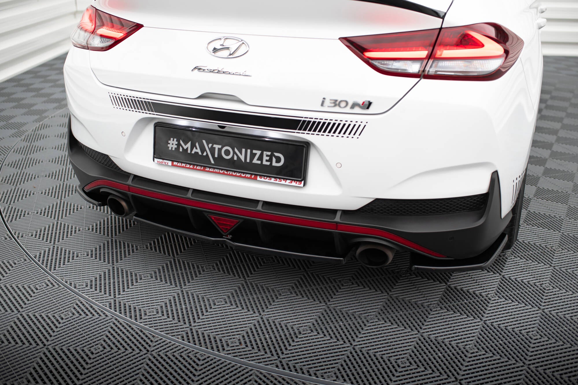 Mittlerer Cup Diffusor DTM Look Heck Ansatz für Hyundai I30 N Mk3 Fastback
