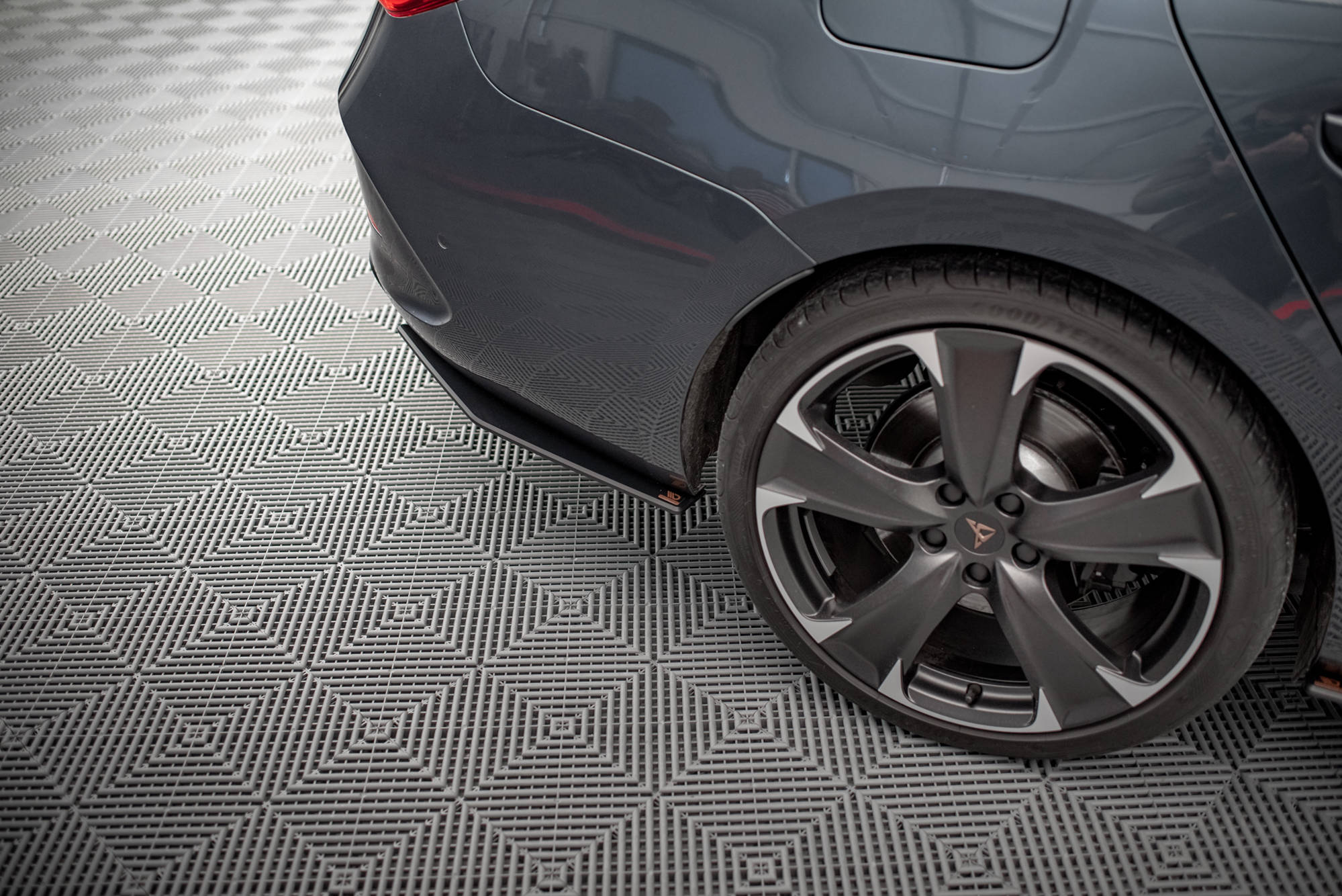 Street Pro Heck Ansatz Flaps Diffusor für Cupra Leon ST Mk1