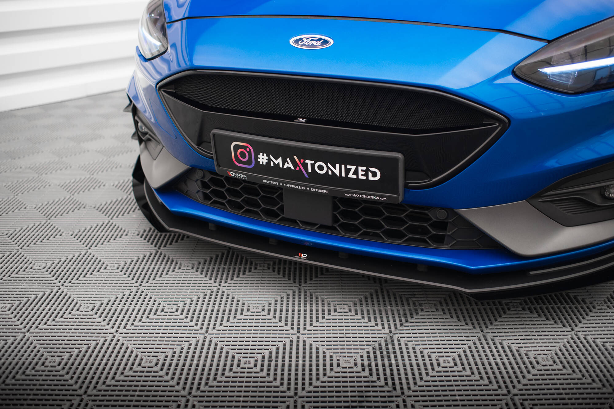 Street Pro Frontlippe für + Flaps für Ford Focus ST / ST-Line Mk4
