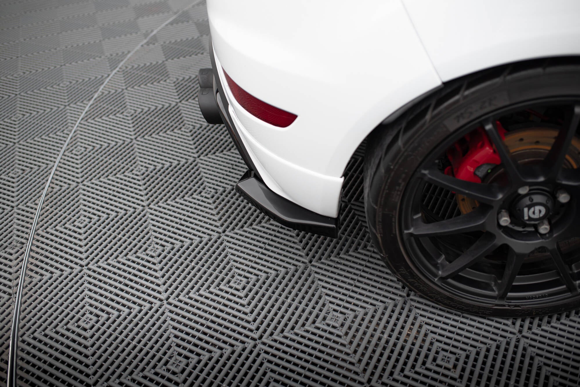 Heck Ansatz Flaps Diffusor V3 für Ford Fiesta ST Mk7 Facelift