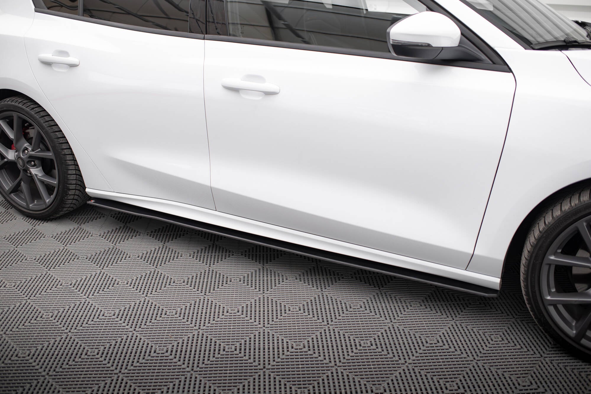 Street Pro Seitenschweller Ansatz für Ford Focus ST / ST-Line Mk4