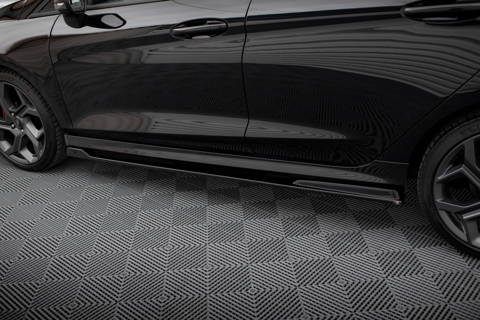 Seitenschweller V3 Ansatz für für Ford Fiesta Mk8 ST / ST-Line