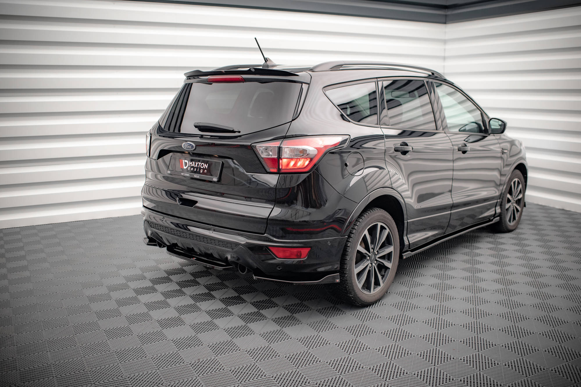 Diffusor für Ford Escape ST-Line Mk3