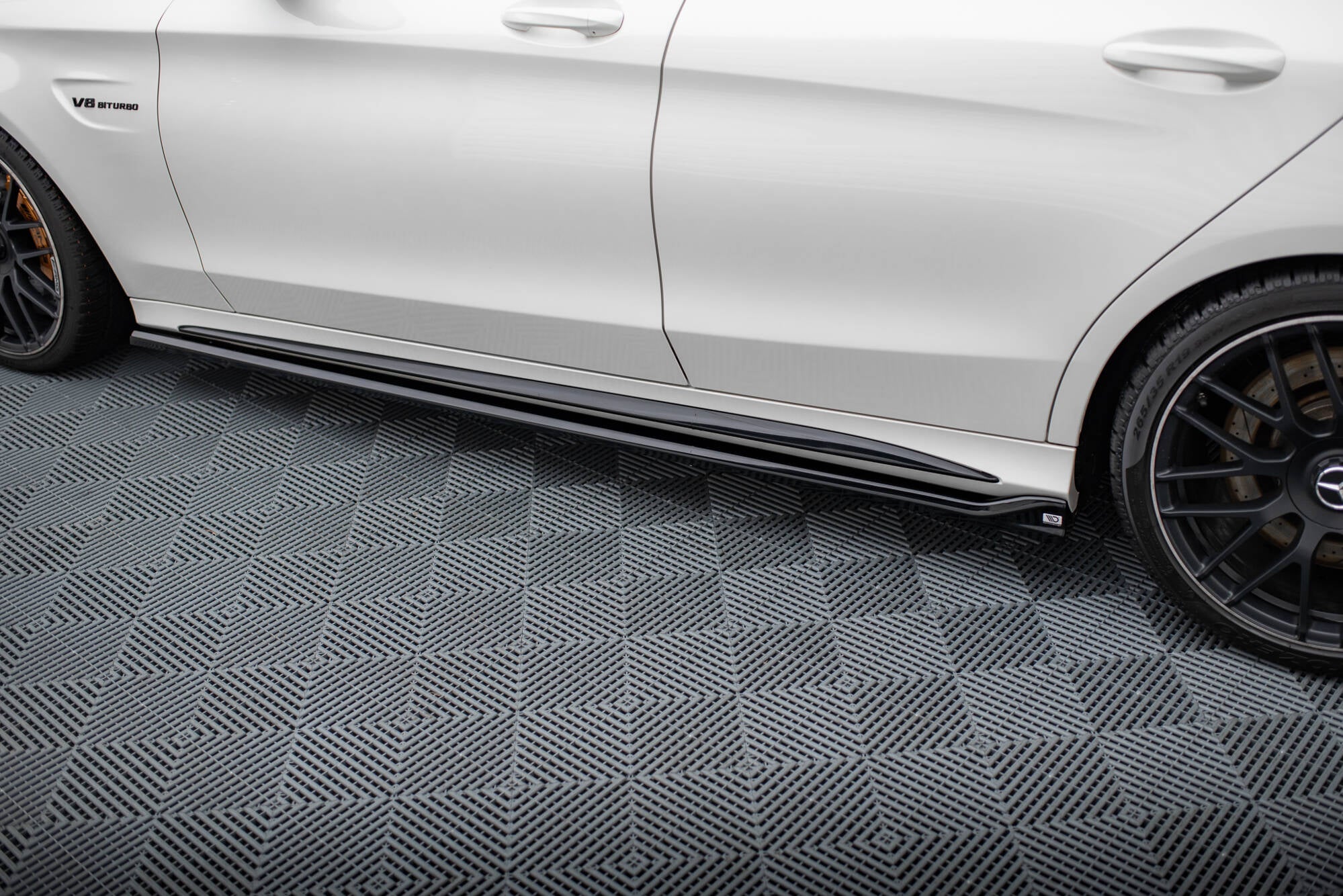 Seitenschweller V2 Ansatz für Mercedes-AMG C63 Limousine / Kombi W205 / S205