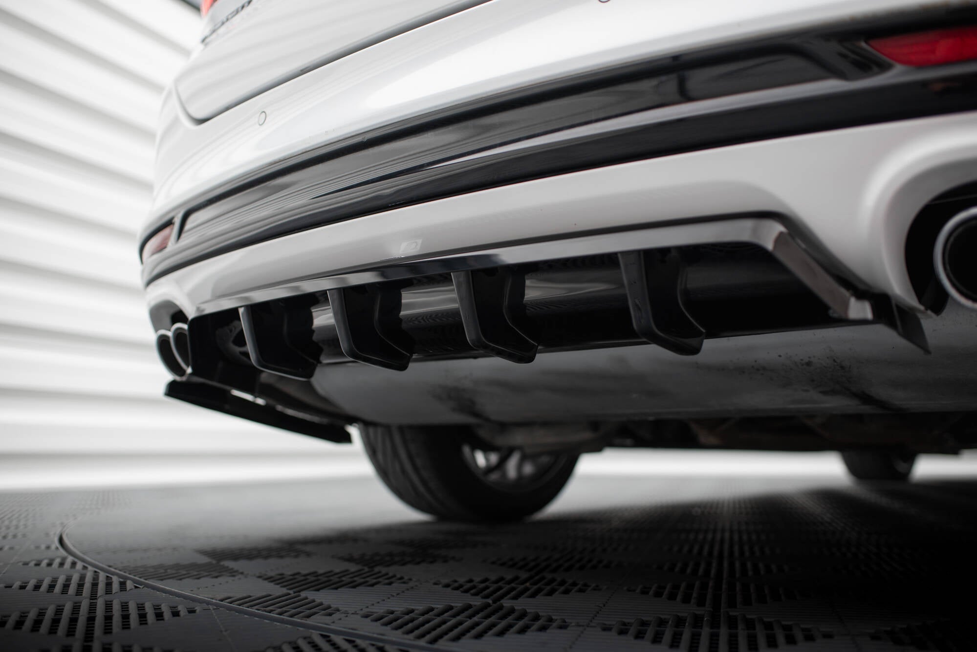 Mittlerer Cup Diffusor DTM Look Heck Ansatz für Ford Mondeo Sport Mk5 Facelift / Fusion Sport Mk2 Facelift