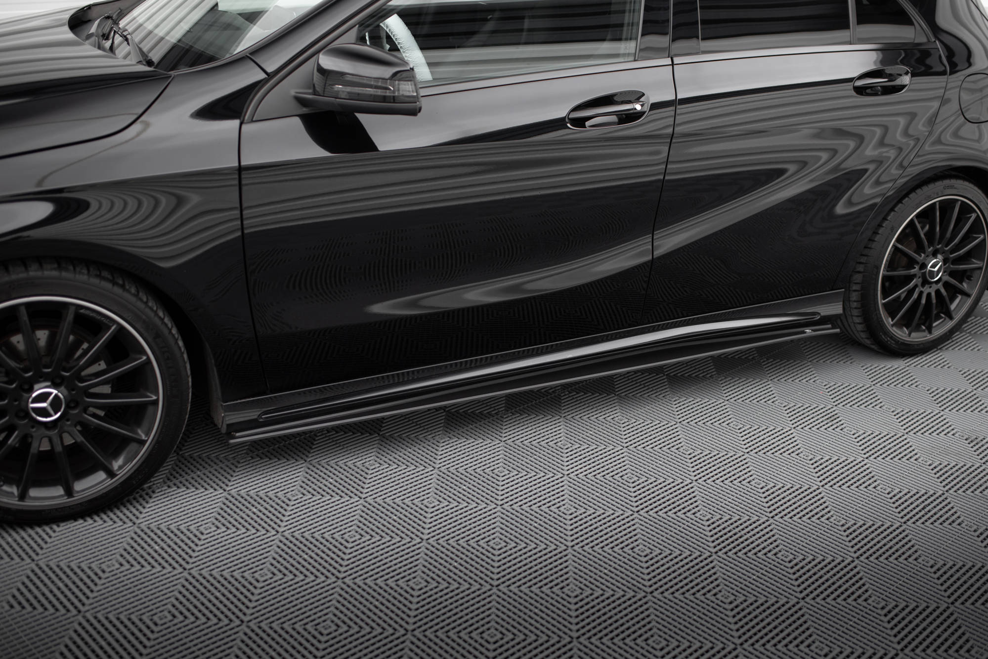 Street Pro Seitenschweller Ansatz für Mercedes-Benz A AMG-Line W176 Facelift