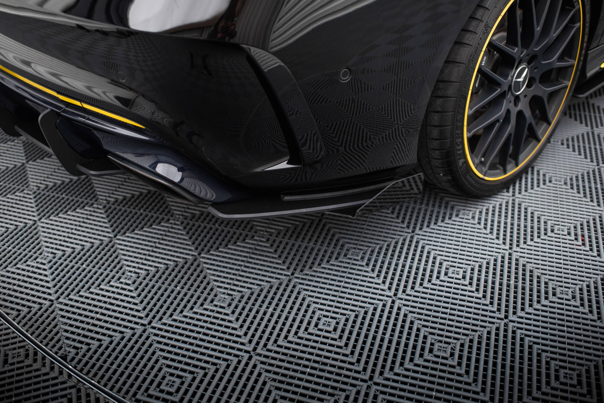 Street Pro Heck Ansatz Flaps Diffusor + Flaps für Mercedes-AMG CLA 45 C117 Facelift