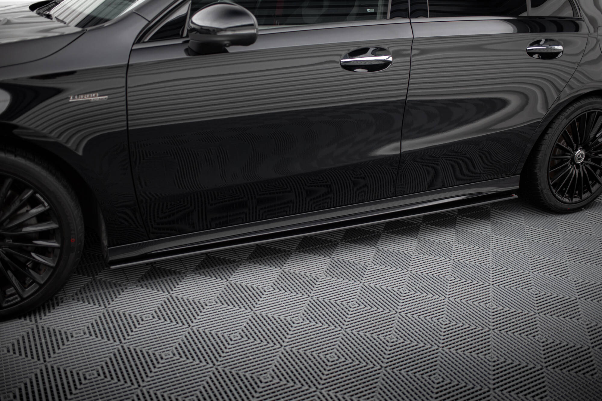 Street Pro Seitenschweller Ansatz für Mercedes-AMG A35 W177 Facelift