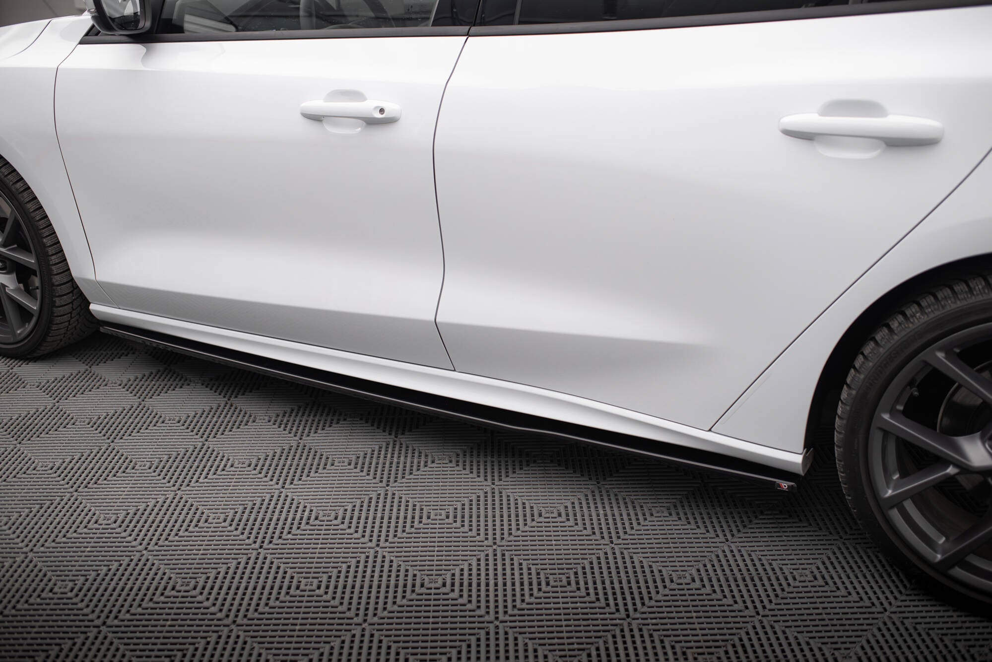 Seitenschweller V3 Ansatz für für Ford Focus ST / ST-Line Mk4 Facelift